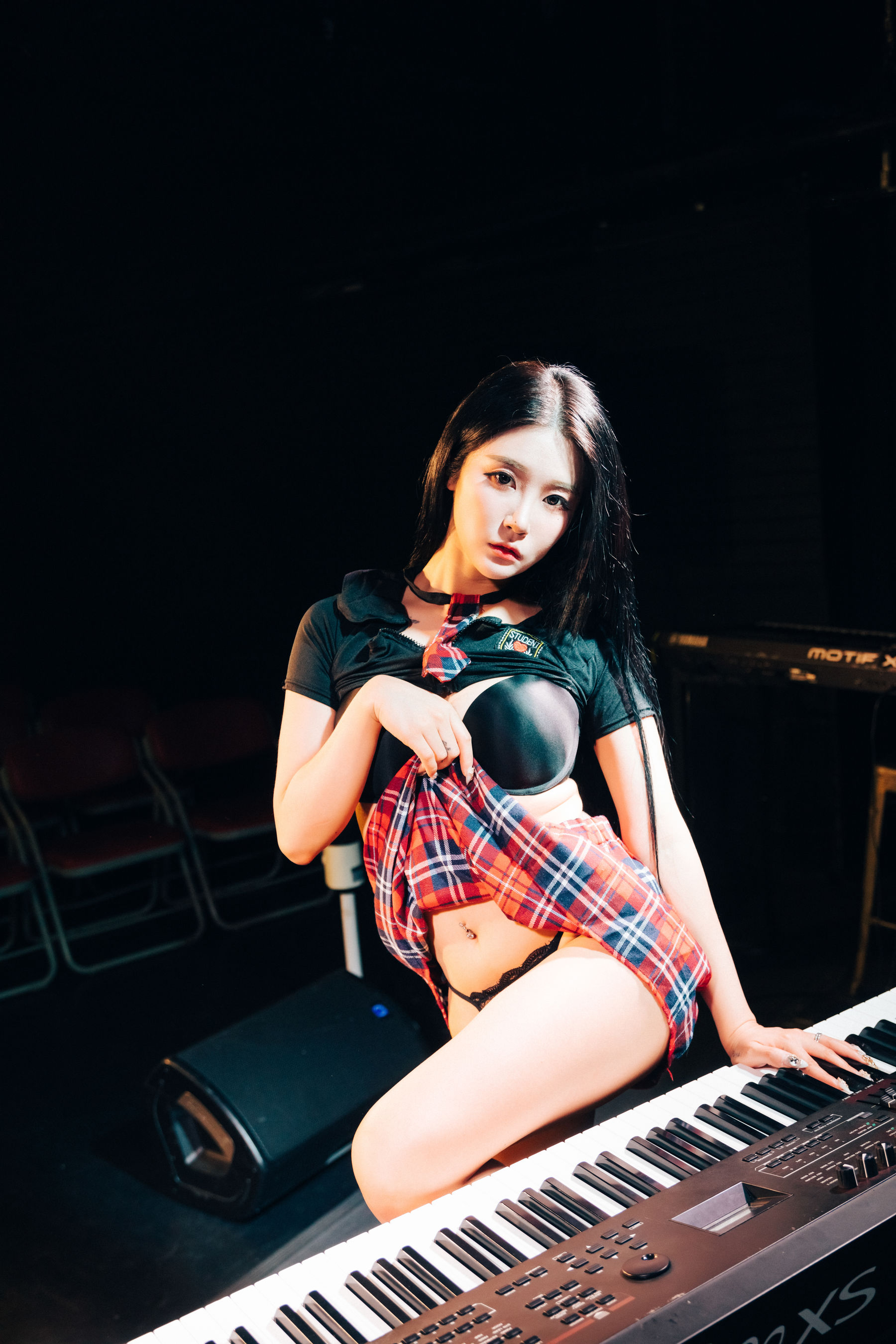 [LOOZY] Bomi - Covert stage