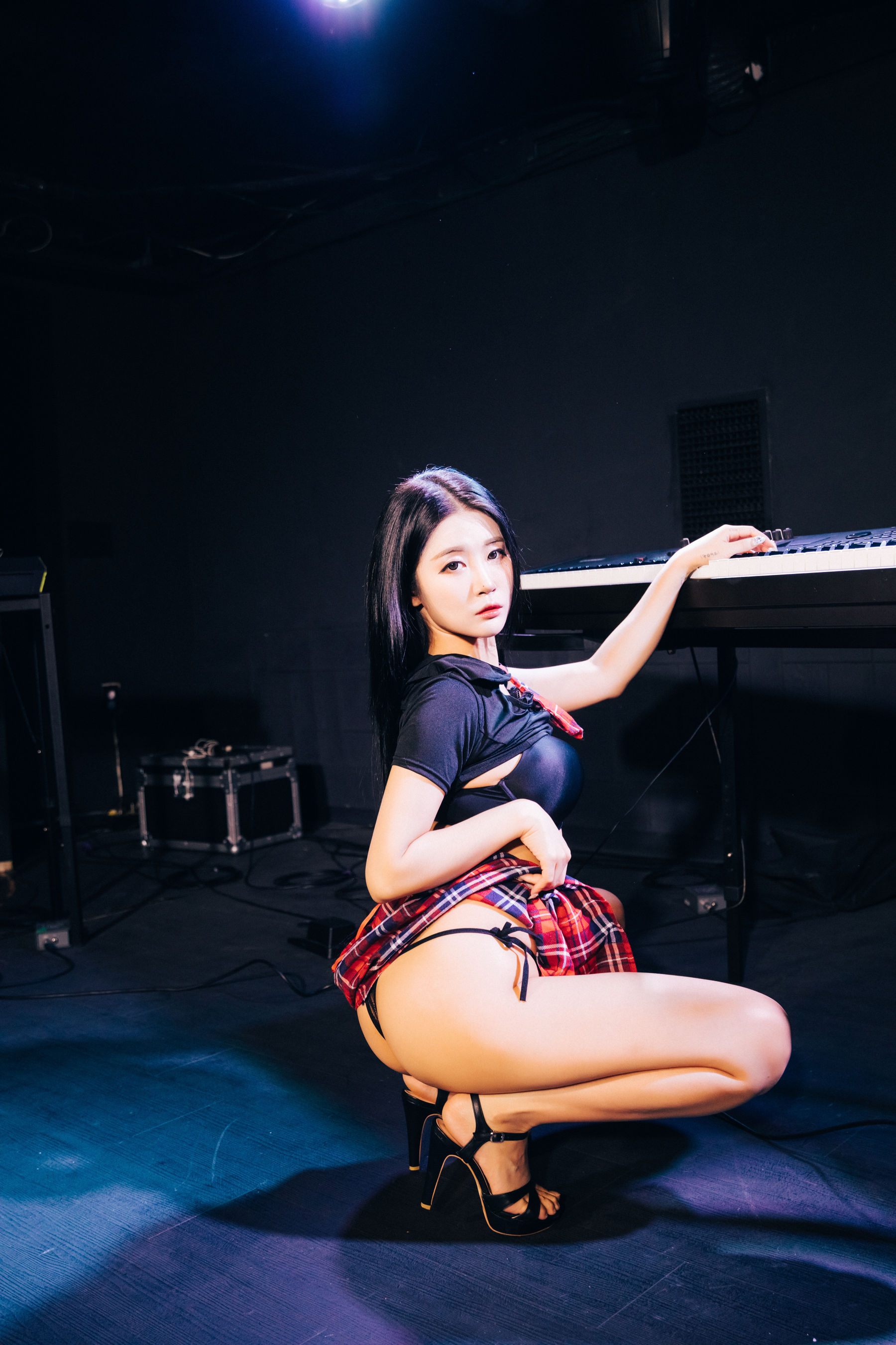 [LOOZY] Bomi - Covert stage