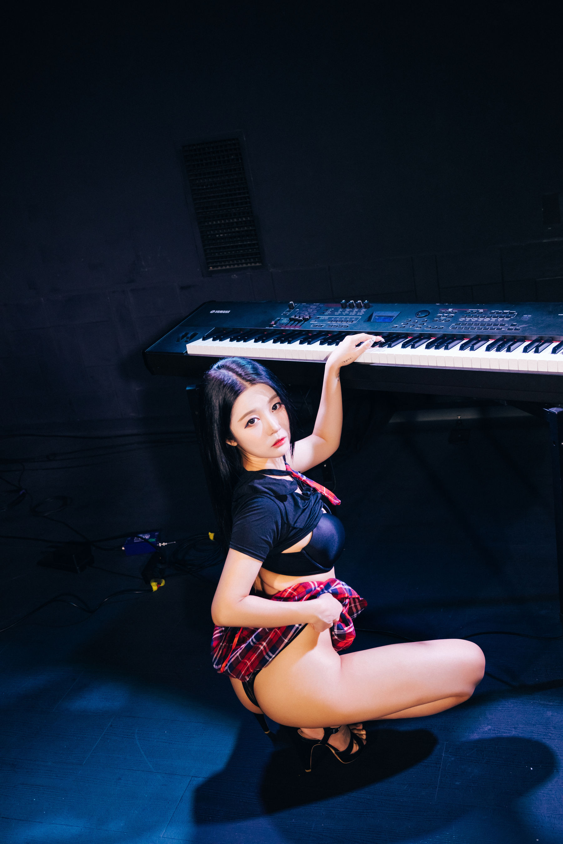 [LOOZY] Bomi - Covert stage