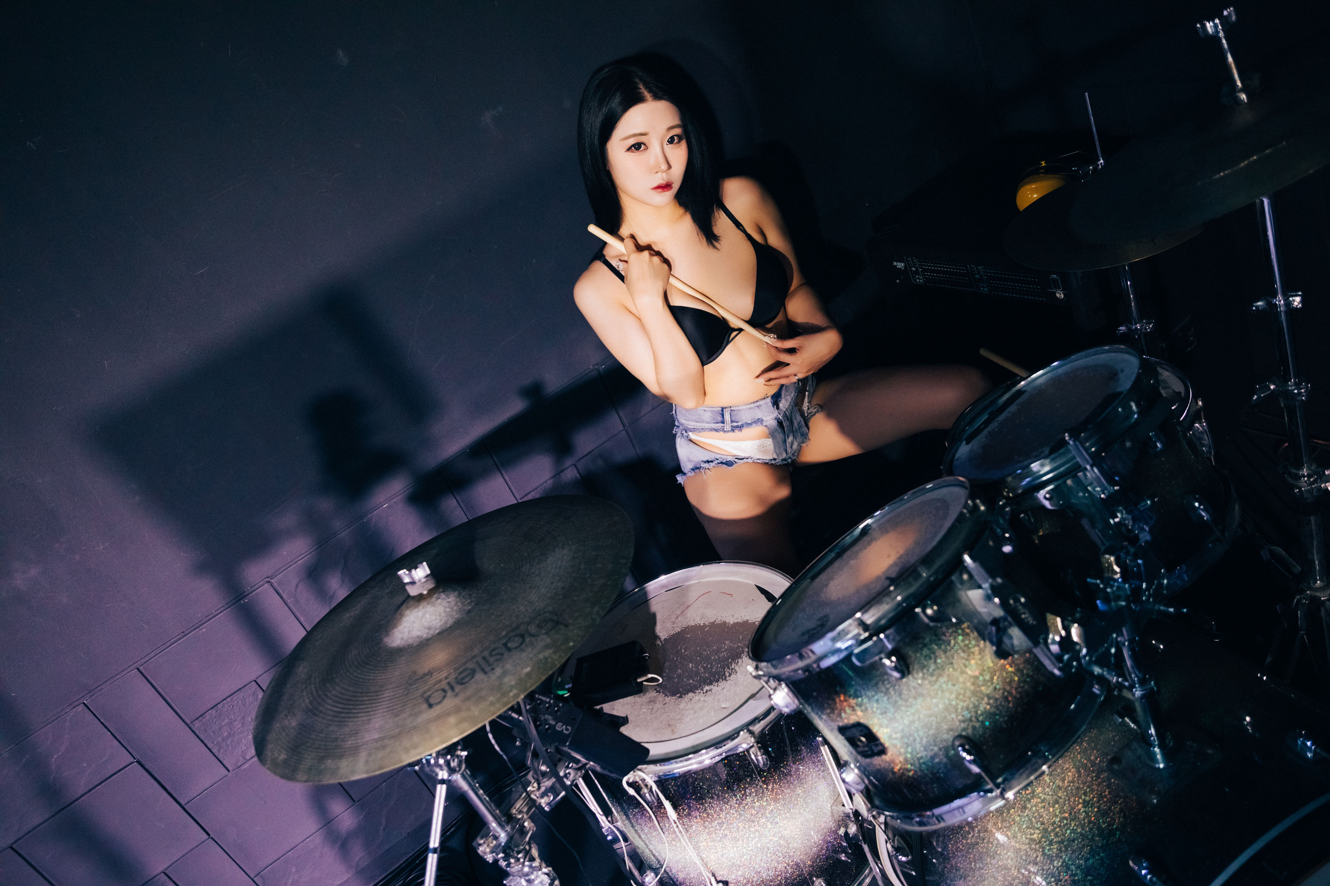 [LOOZY] Bomi - Covert stage