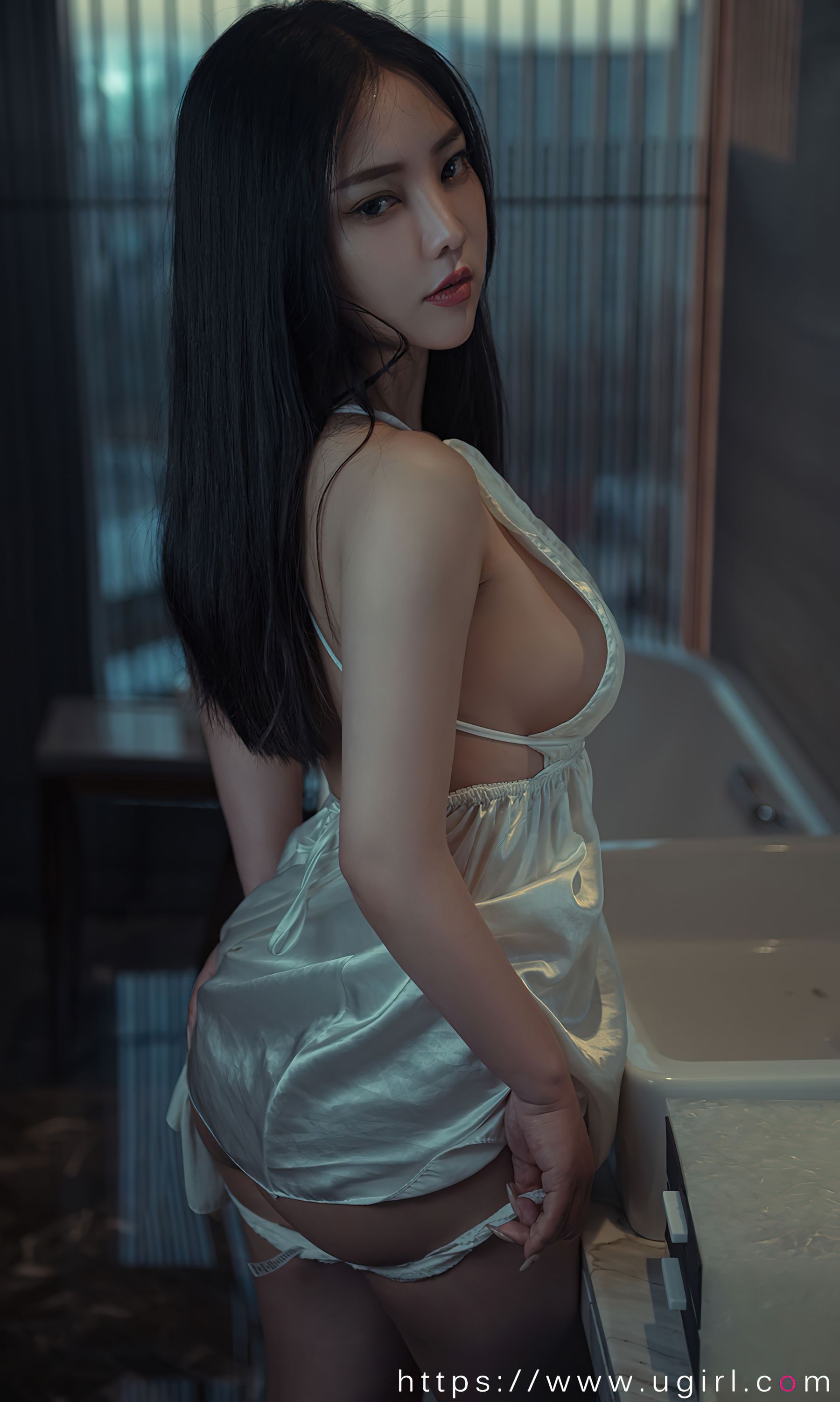 [爱尤物Ugirls] No.2457 anna苏拉 在我心上