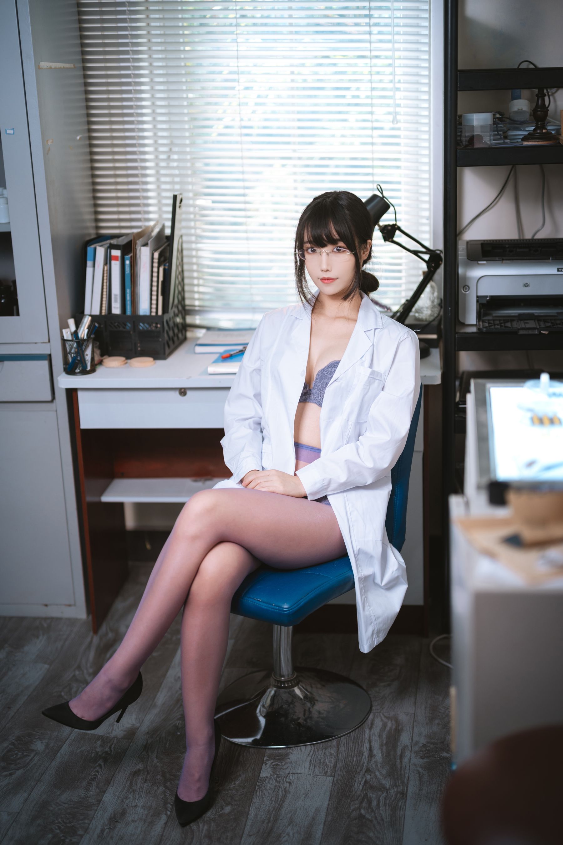 [福利COS] Cosplay汪知子 - 医生姐姐