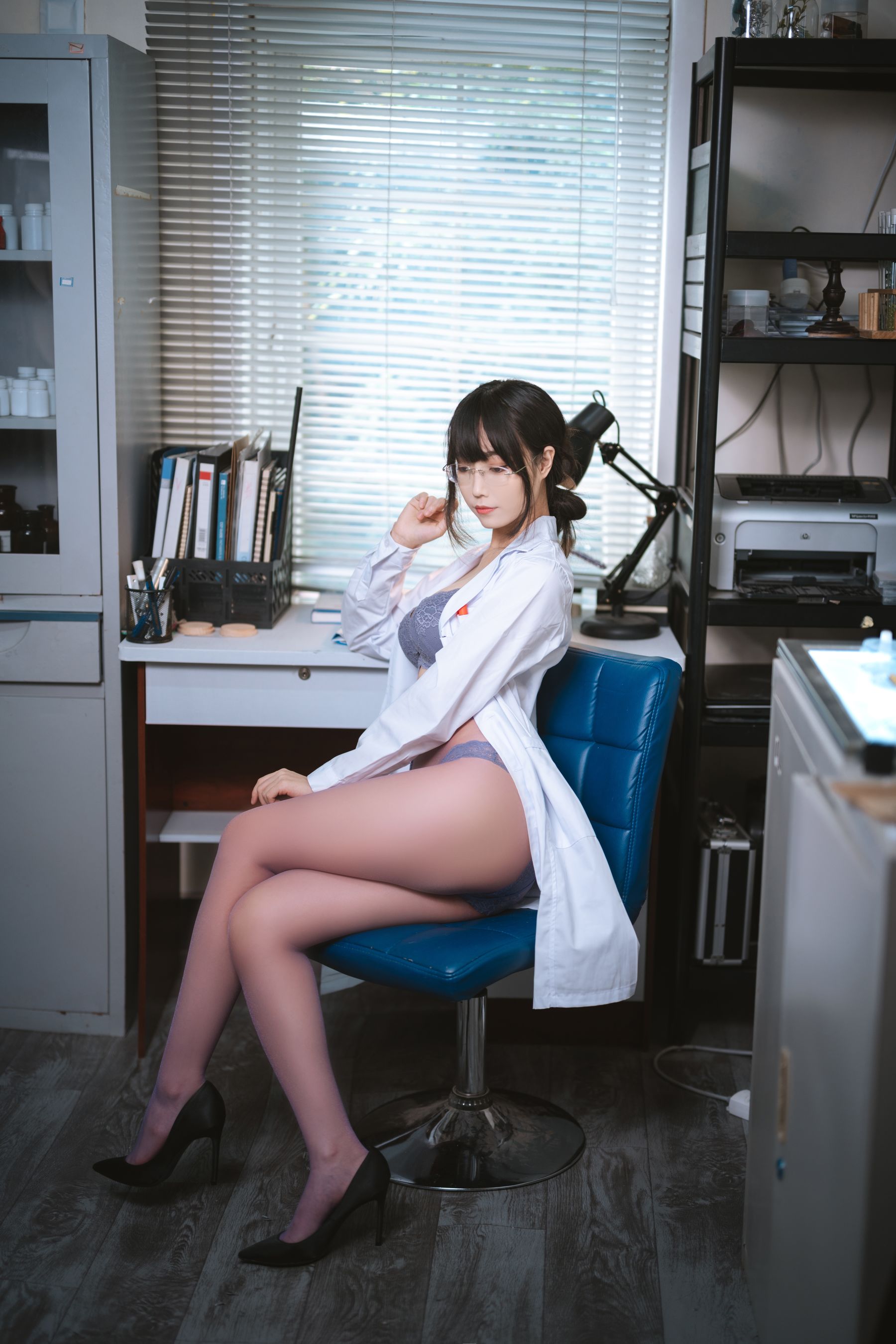 [福利COS] Cosplay汪知子 - 医生姐姐