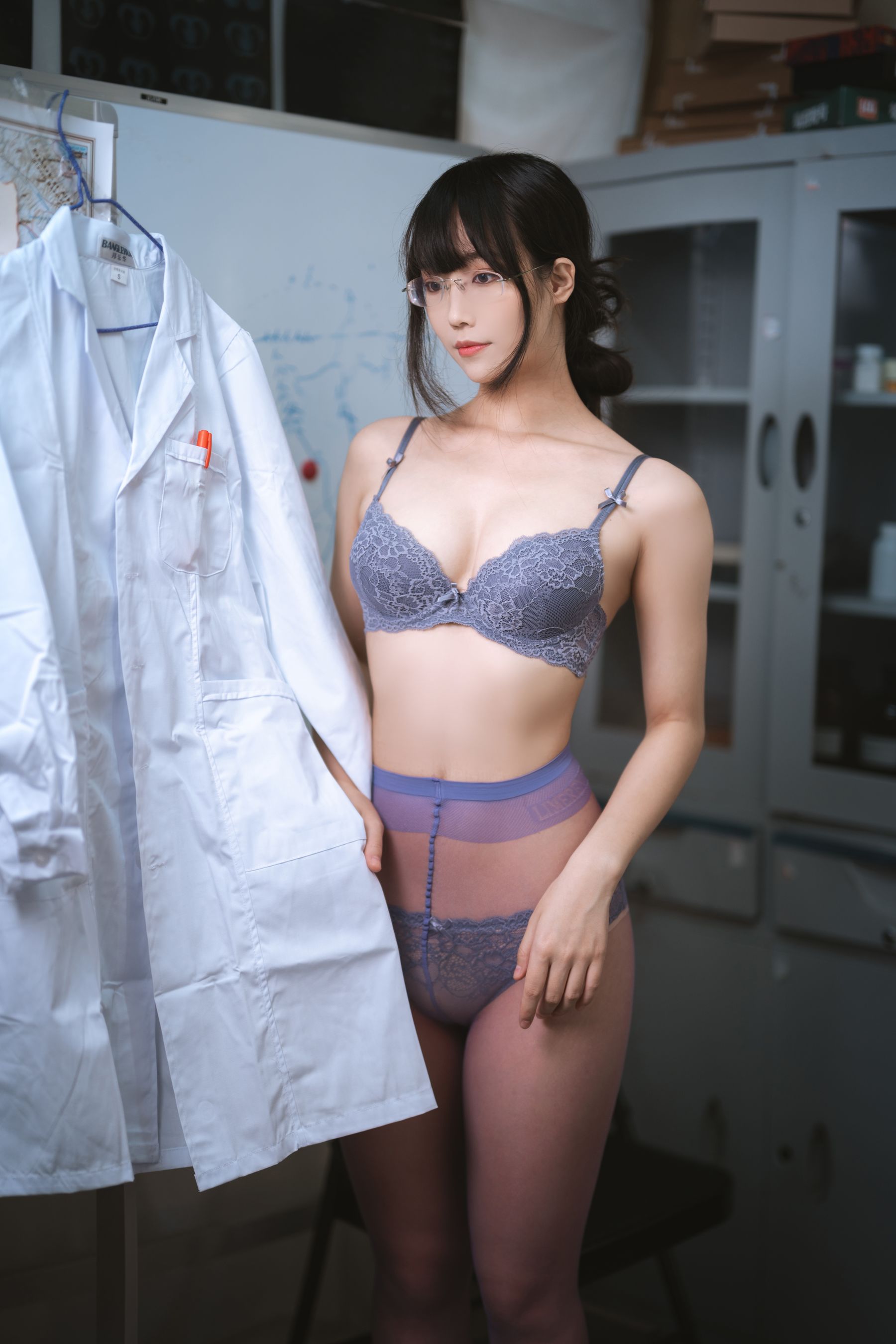[福利COS] Cosplay汪知子 - 医生姐姐