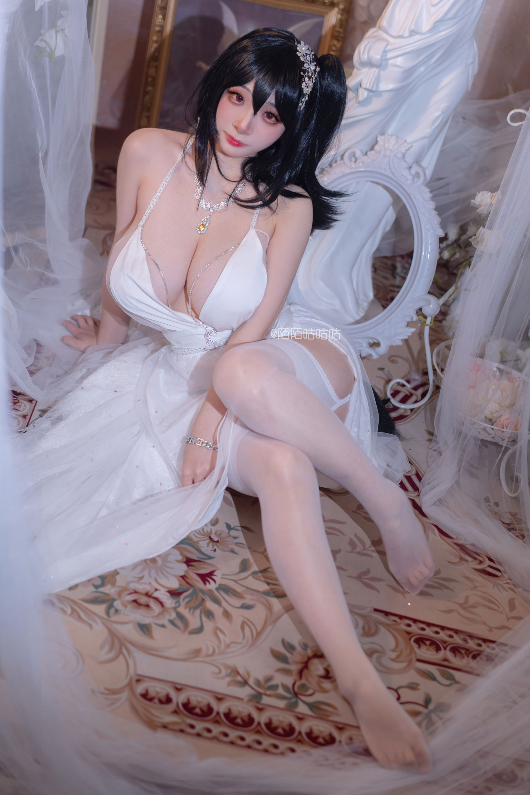 [福利COS] Cosplay美女韶陌陌 - 大凤 婚纱