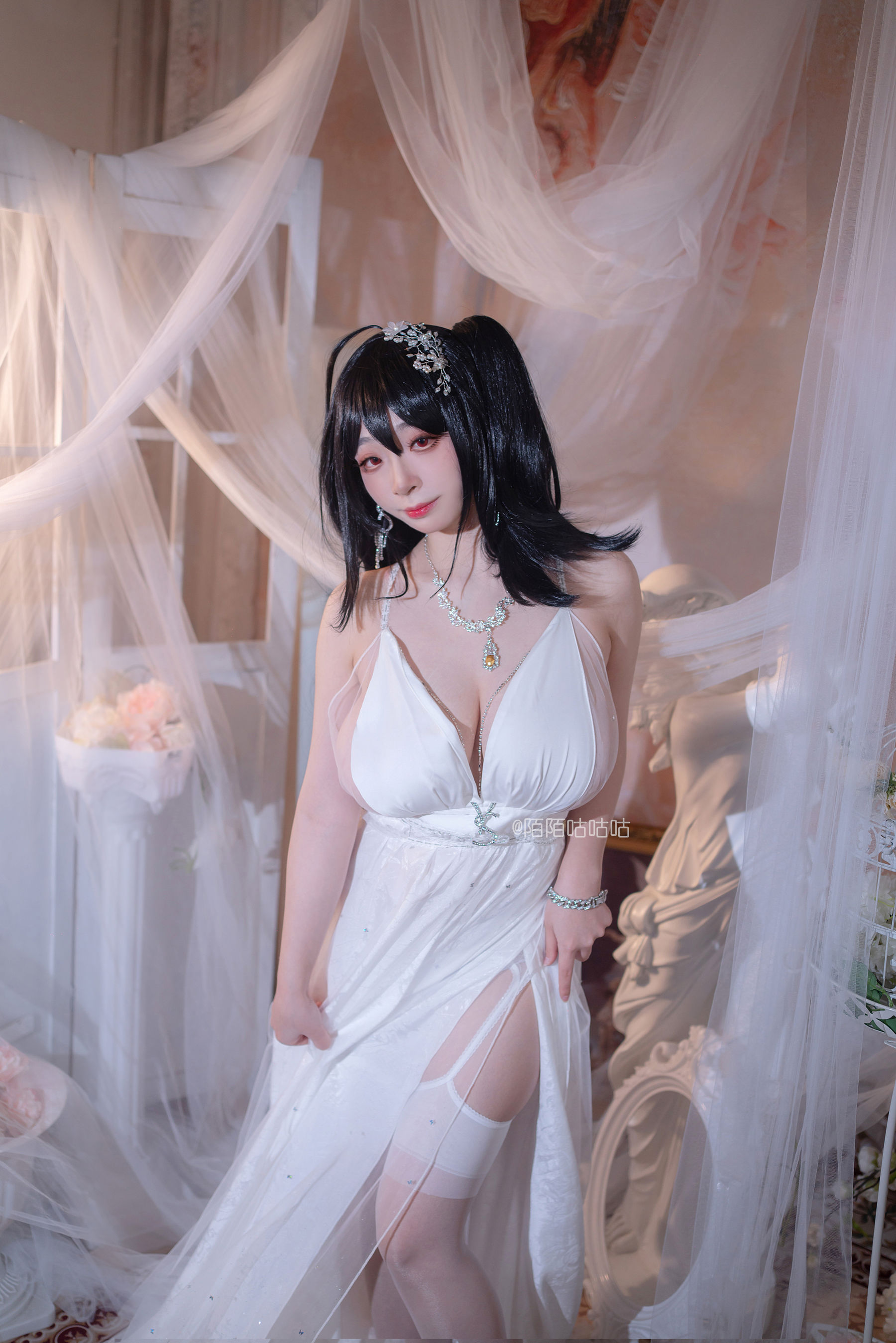 [福利COS] Cosplay美女韶陌陌 - 大凤 婚纱