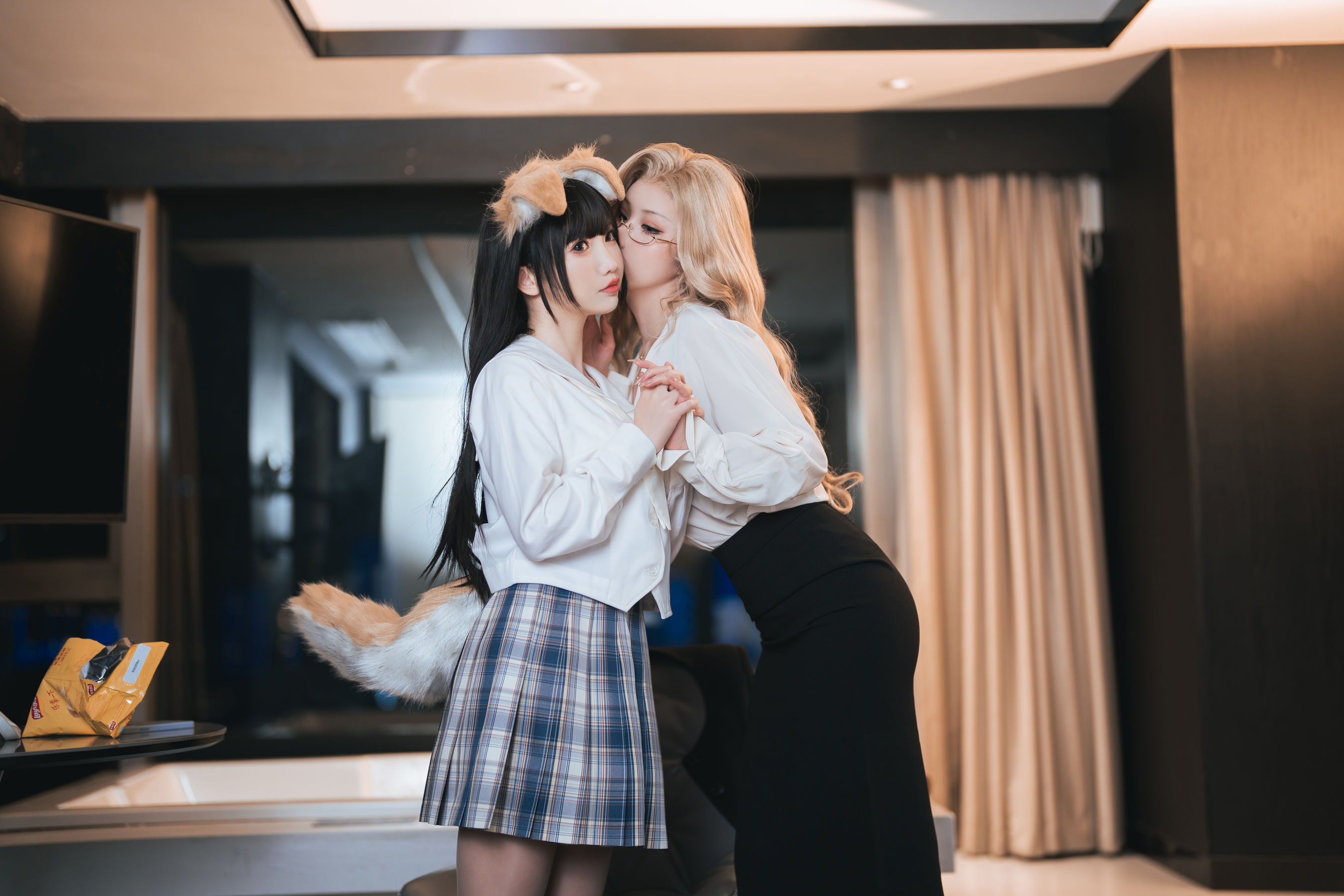 [福利COS] COS福利rioko凉凉子&面饼仙儿 - 女上司双人版