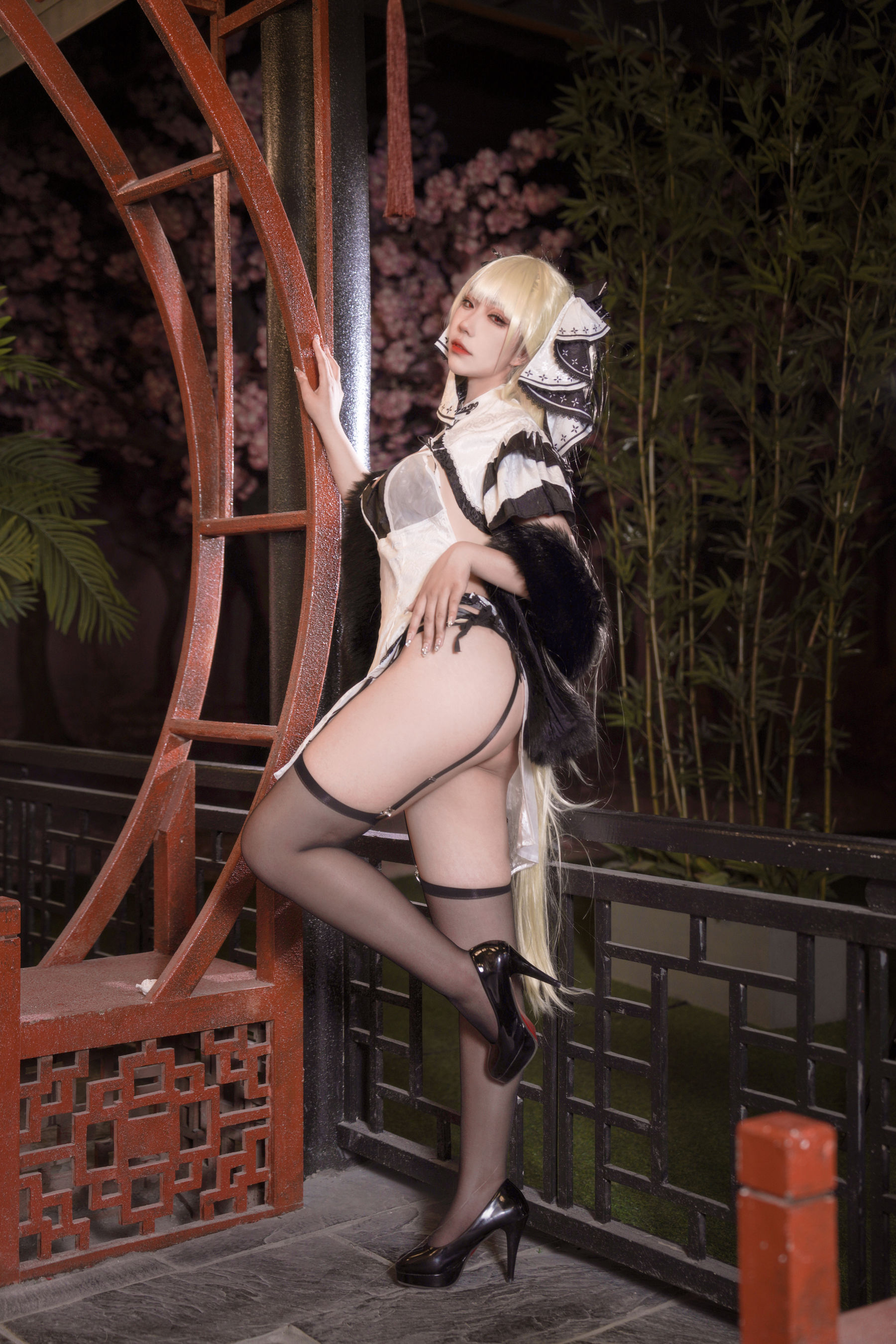 [福利COS] Ho_biiibo - 可畏旗袍
