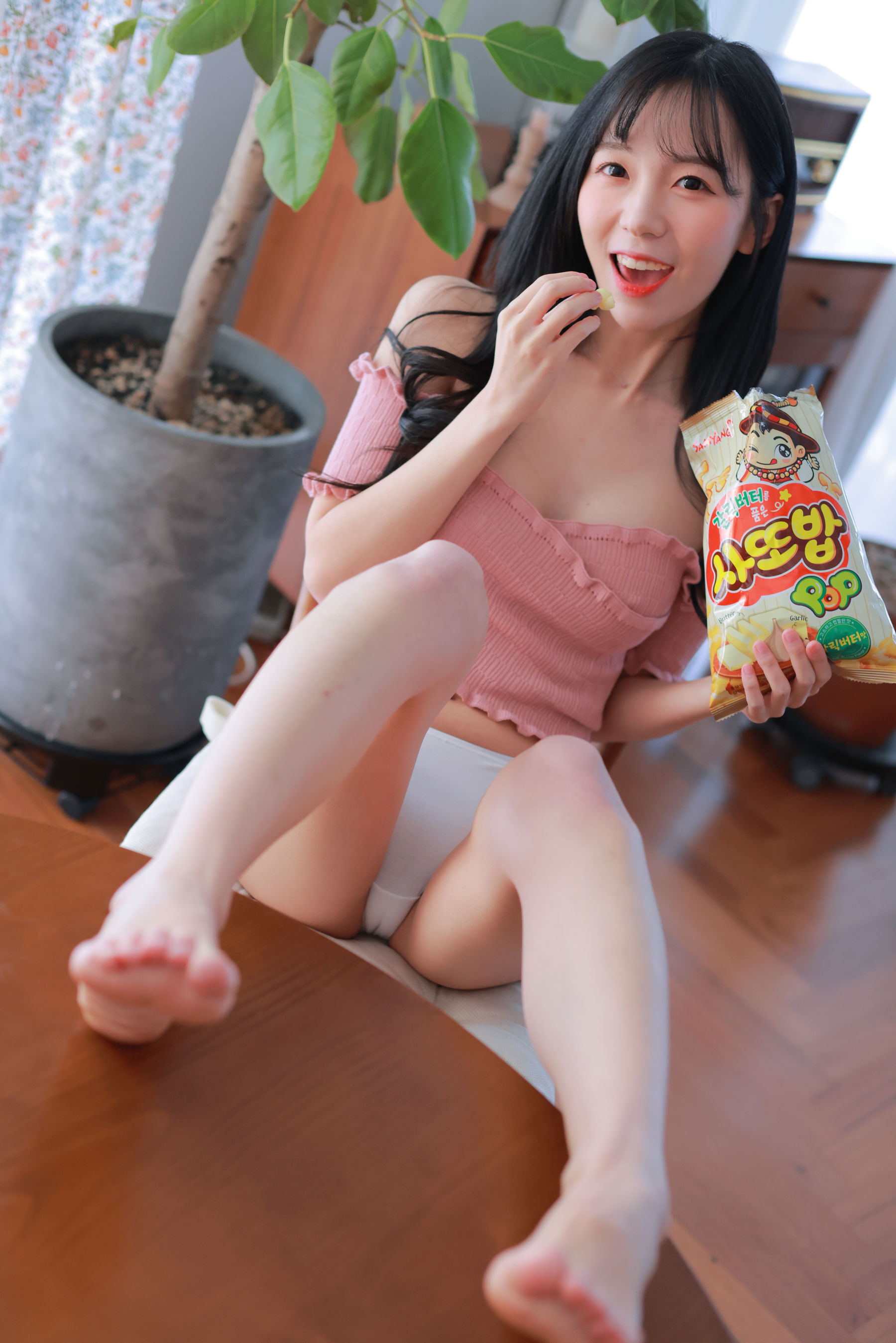 [福利COS] PATREON  Sovely - Housekeeper Photo Set Collection Part 2-1