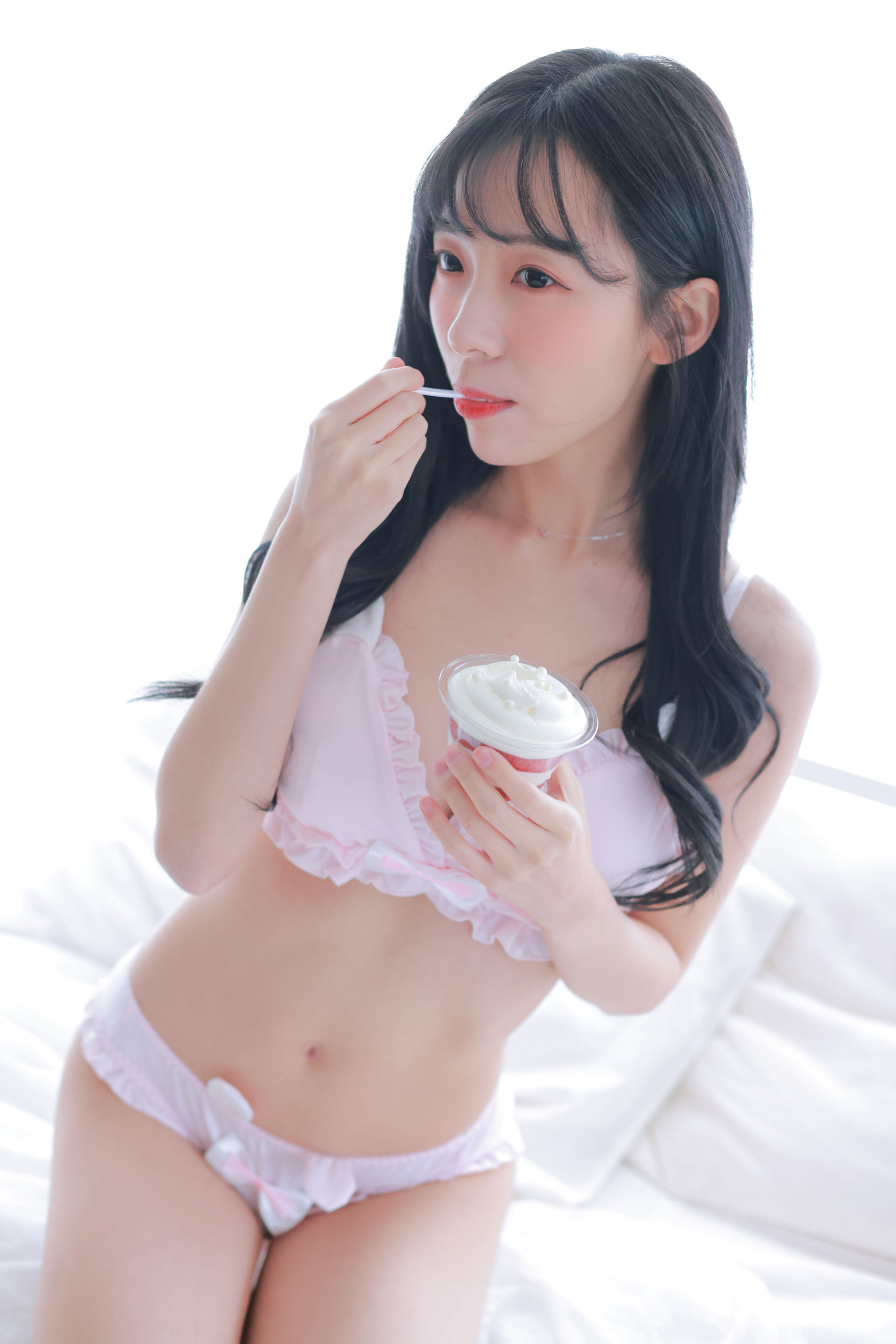 [福利COS] PATREON  Sovely - Housekeeper Photo Set Collection Part 2-2
