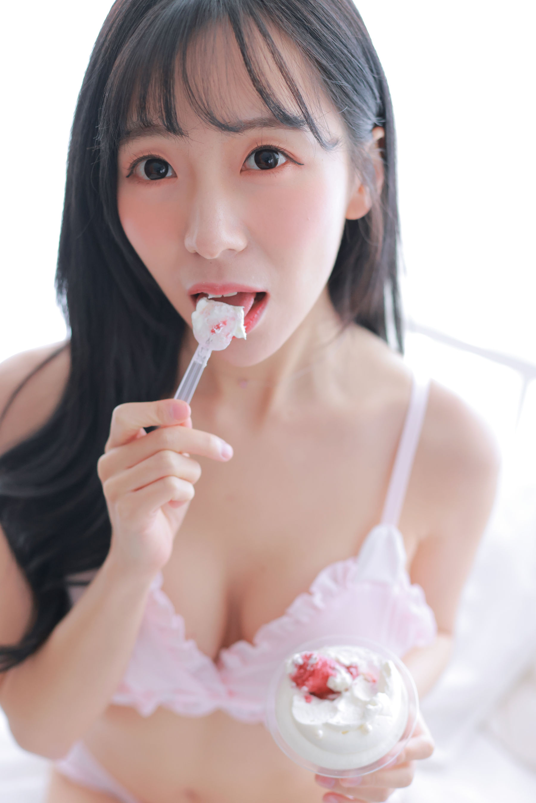 [福利COS] PATREON  Sovely - Housekeeper Photo Set Collection Part 2-2
