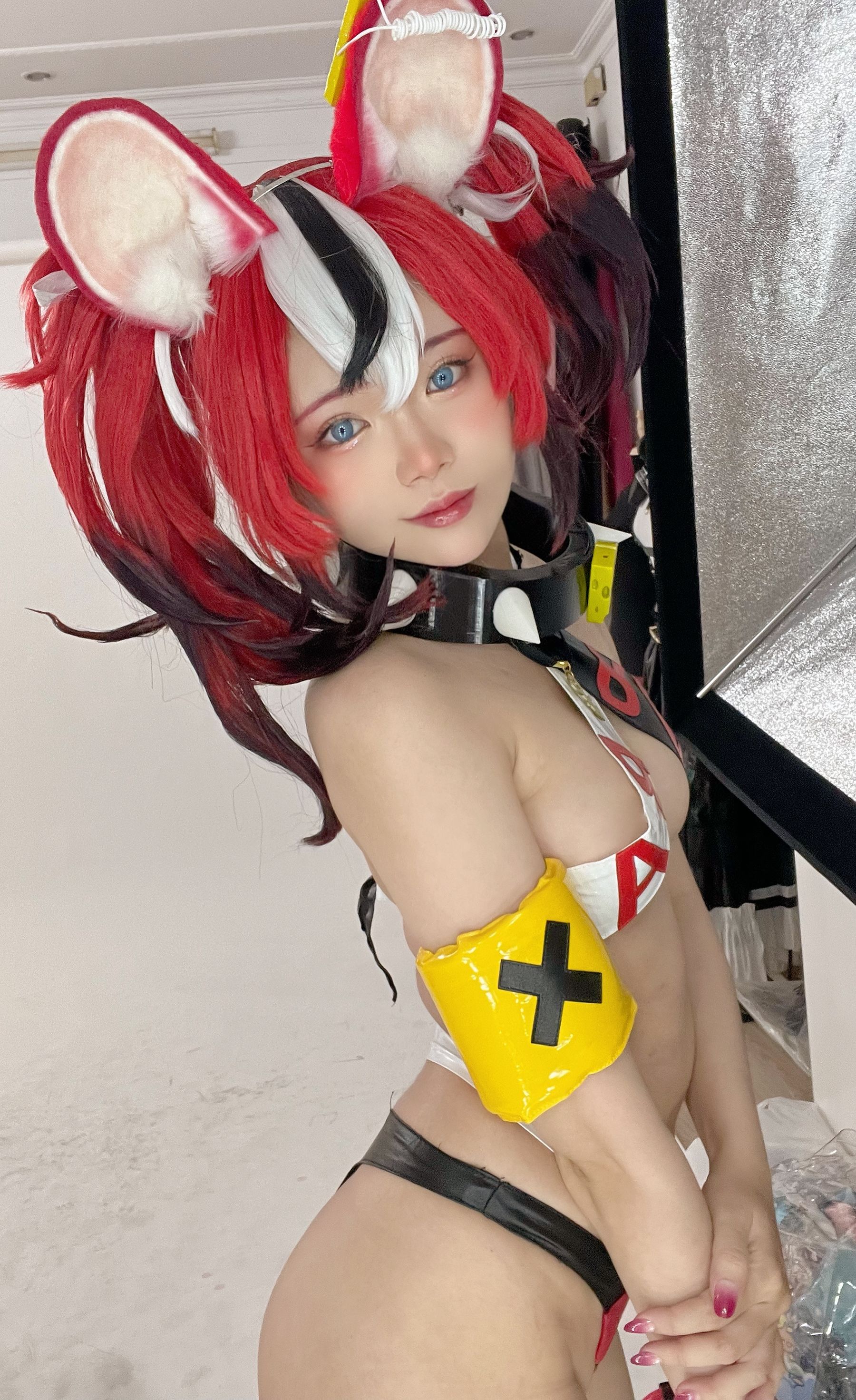 [福利COS] ZinieQ - Hakos Baelz Pole Dancing