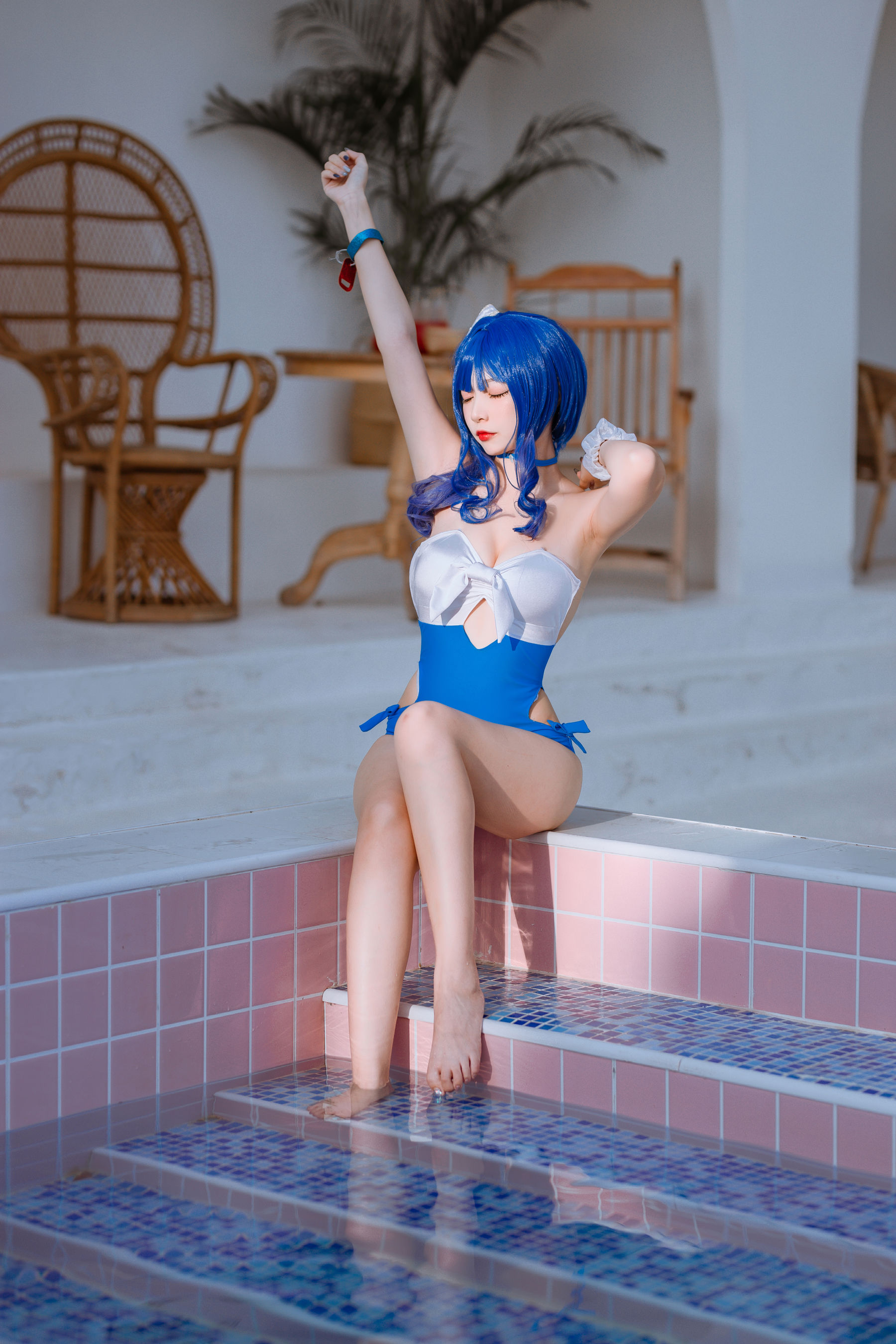 [福利COS] 人气Coser二佐Nisa - 碧蓝 圣路易斯泳装