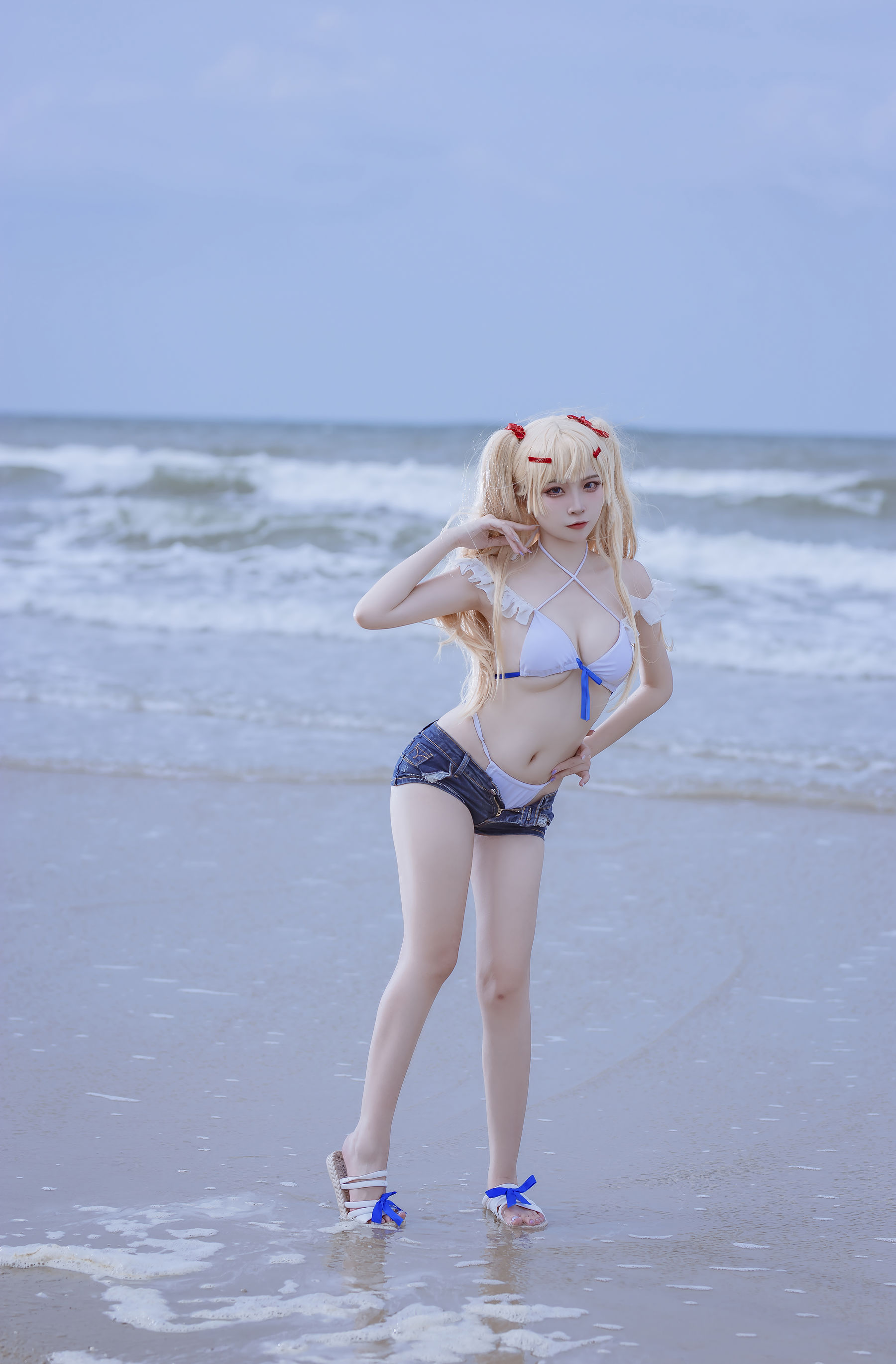 [福利COS] 人气Coser二佐Nisa - 碧蓝 苏塞克斯泳装
