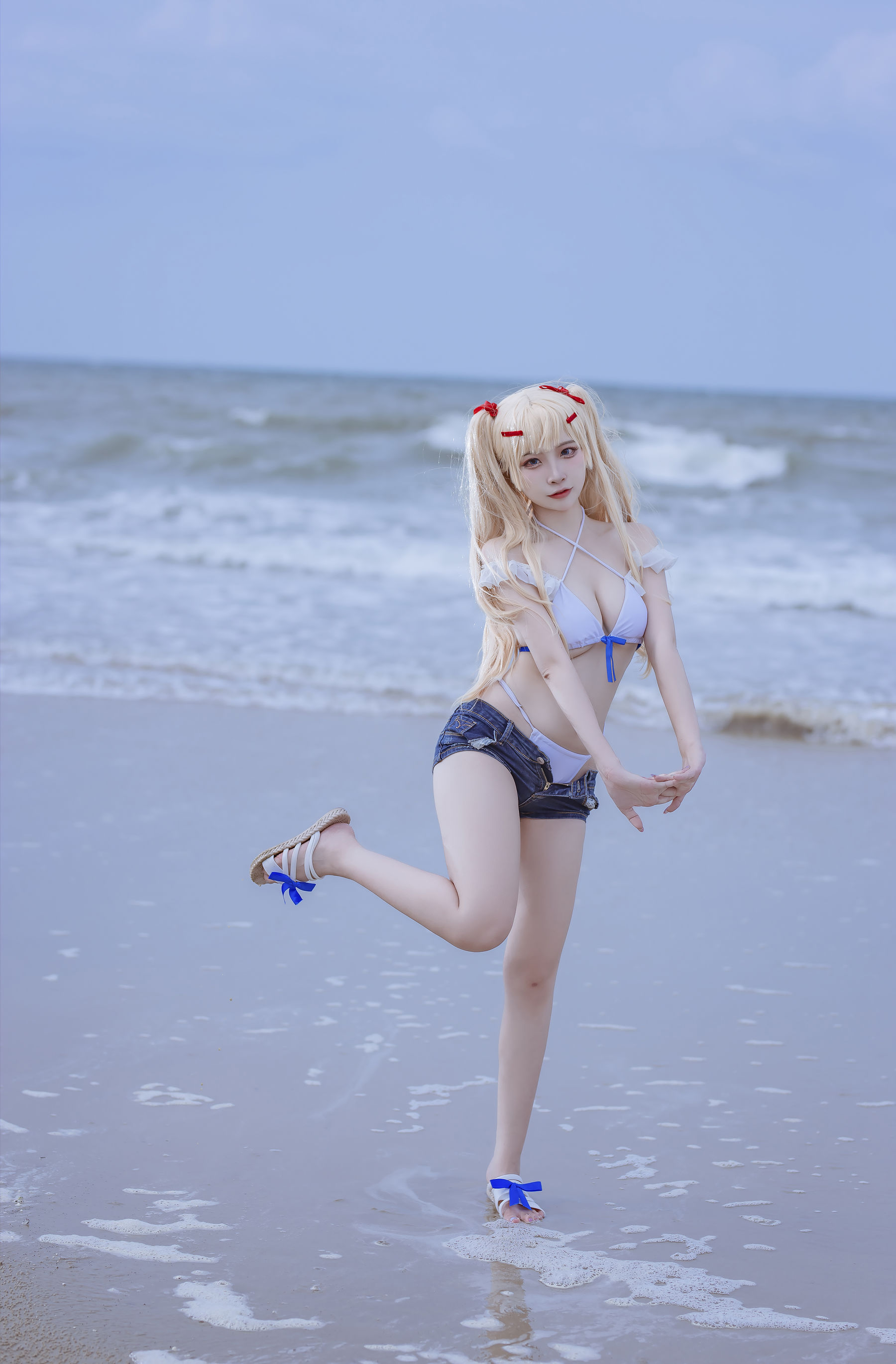 [福利COS] 人气Coser二佐Nisa - 碧蓝 苏塞克斯泳装