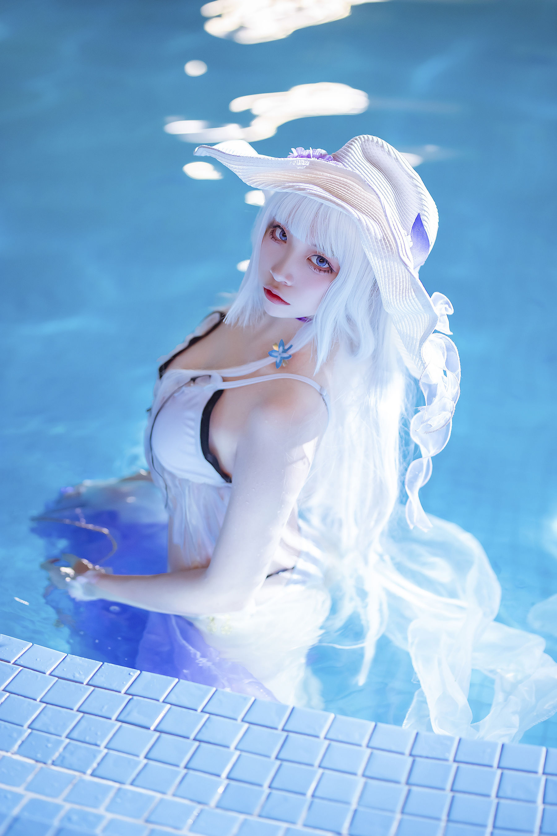 [福利COS] 人气Coser二佐Nisa - 碧蓝光辉泳装