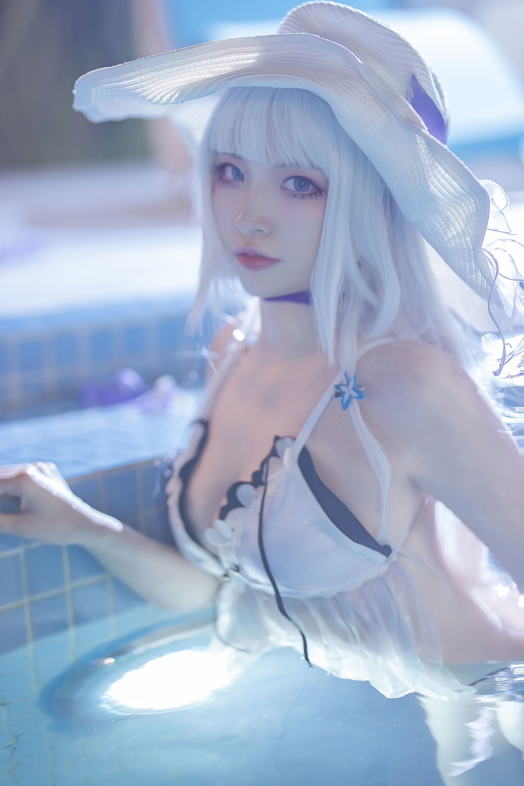 [福利COS] 人气Coser二佐Nisa - 碧蓝光辉泳装