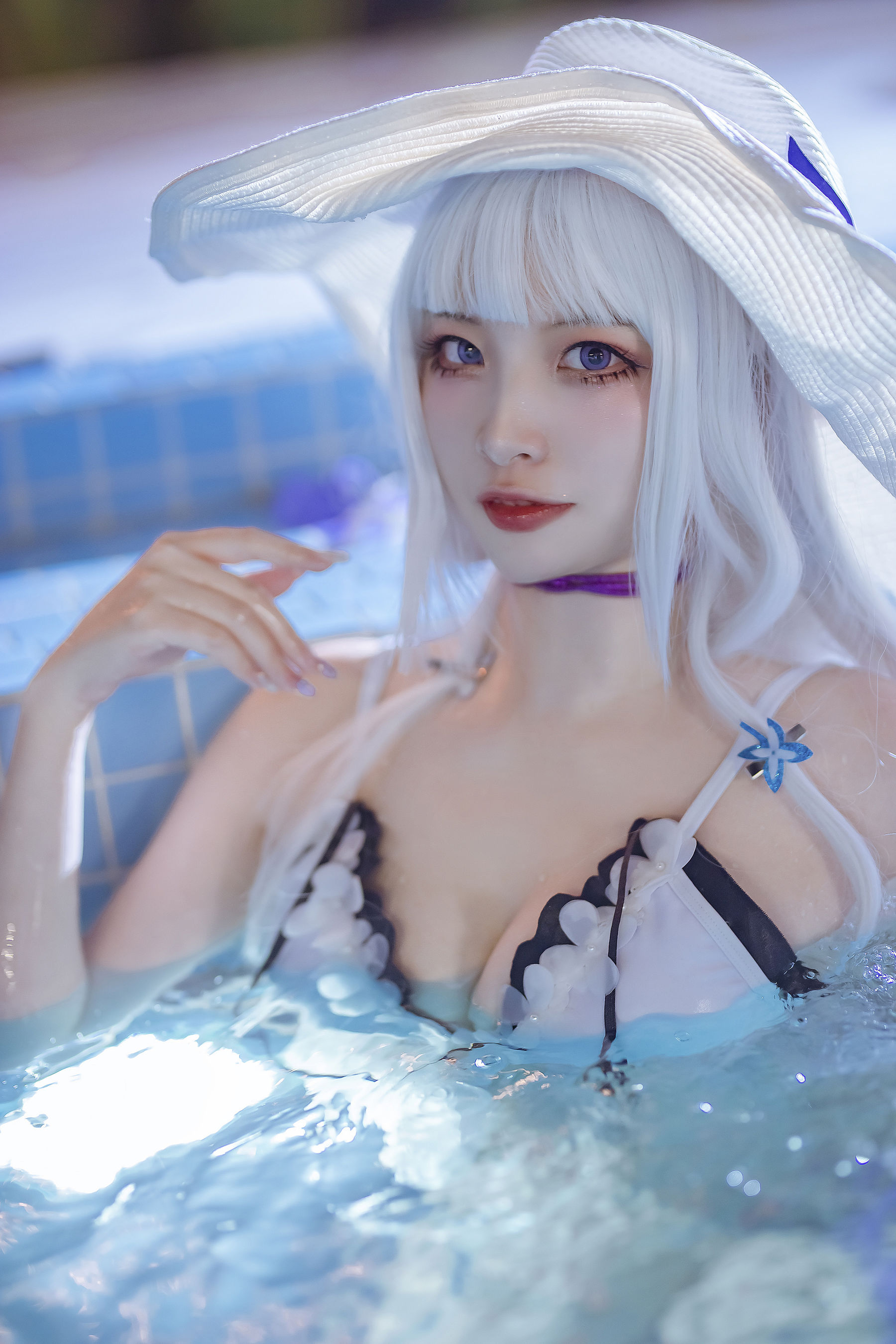 [福利COS] 人气Coser二佐Nisa - 碧蓝光辉泳装