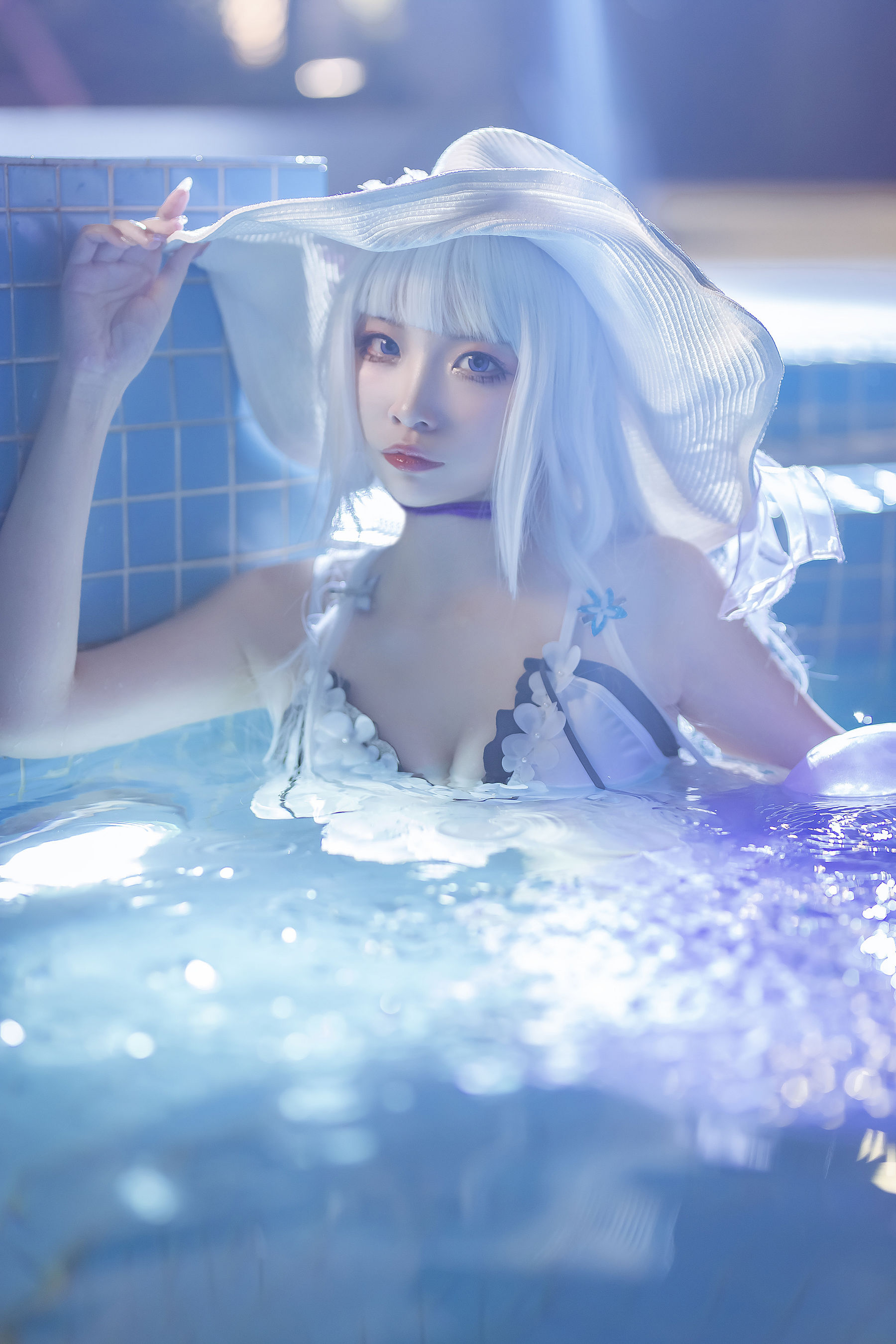 [福利COS] 人气Coser二佐Nisa - 碧蓝光辉泳装