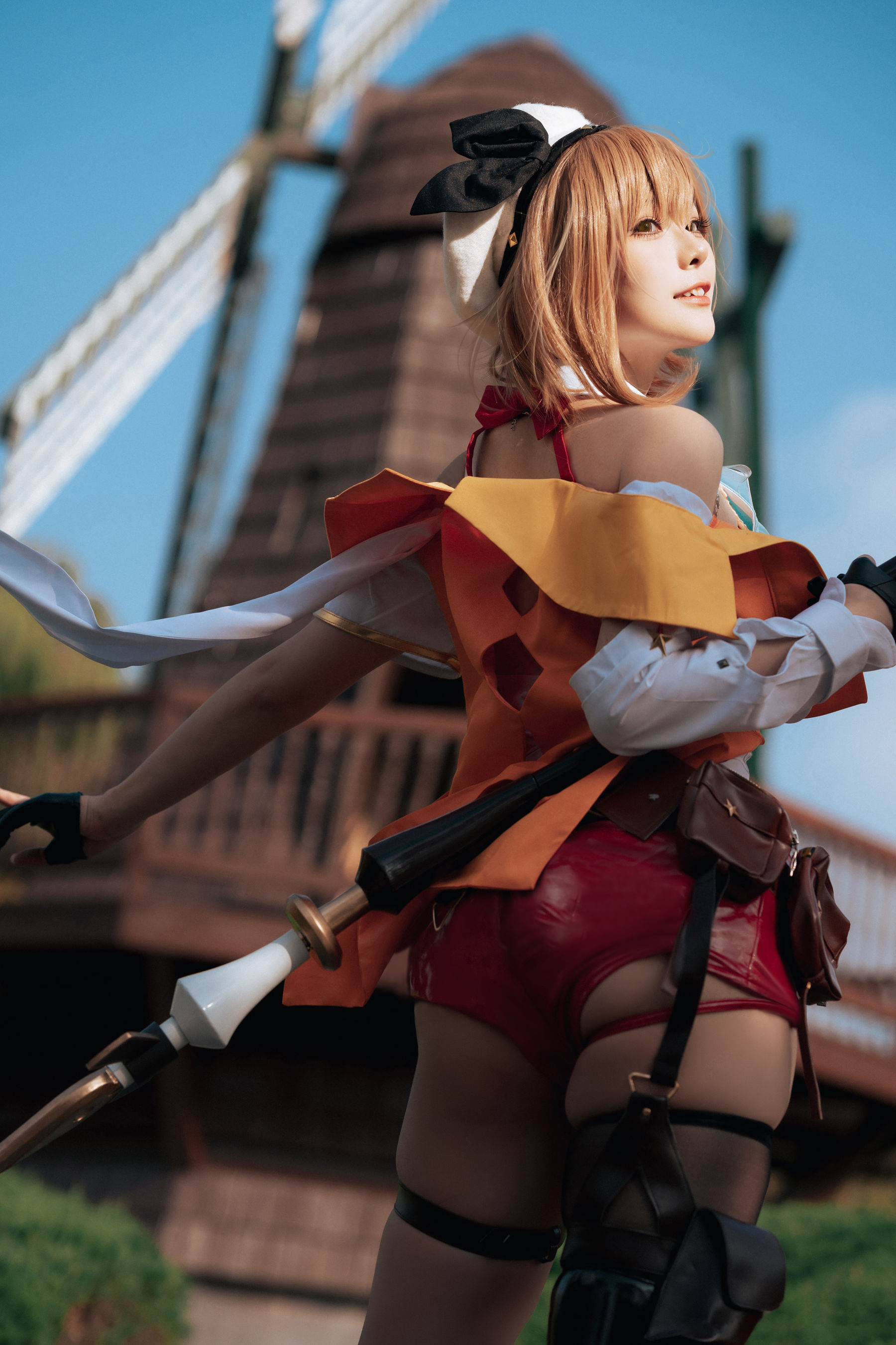 [福利COS] 动漫博主w百合欧皇子w - 碧蓝航线莱莎