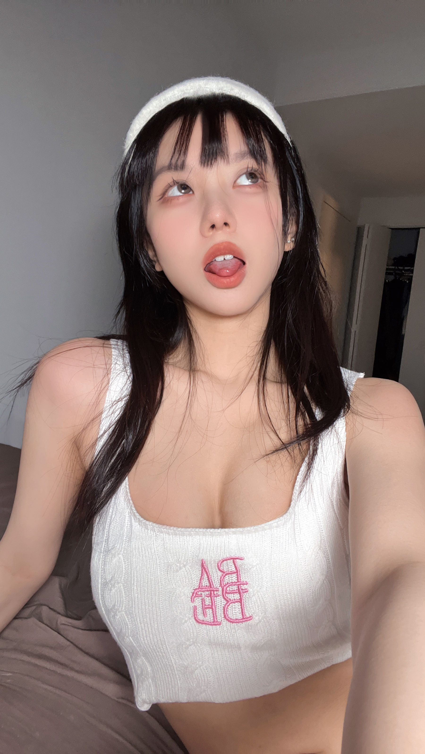 [福利COS] 动漫博主果咩酱w - 雪兔