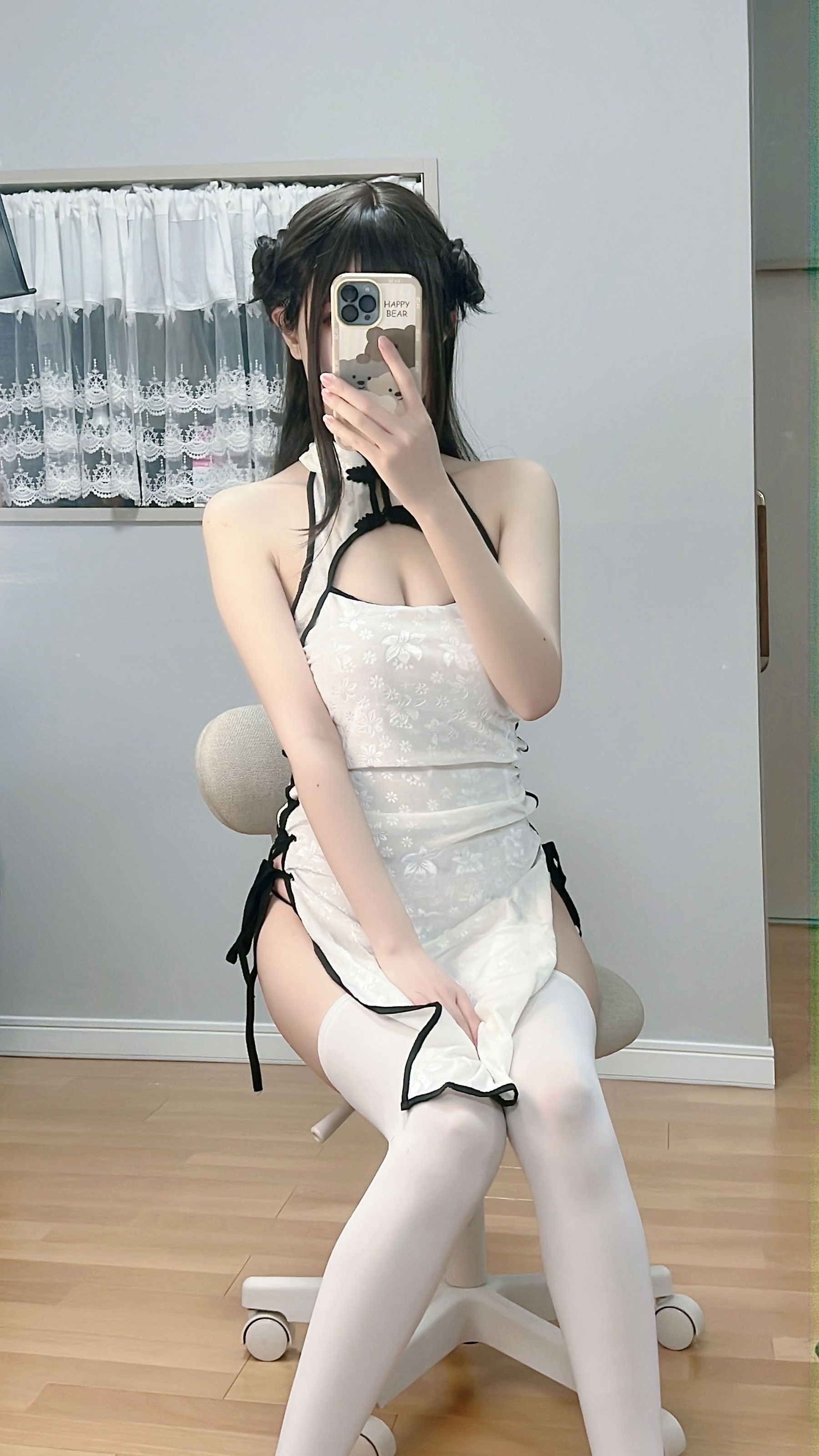 [福利COS] 千阳(ちよ) - 旗袍全身速报