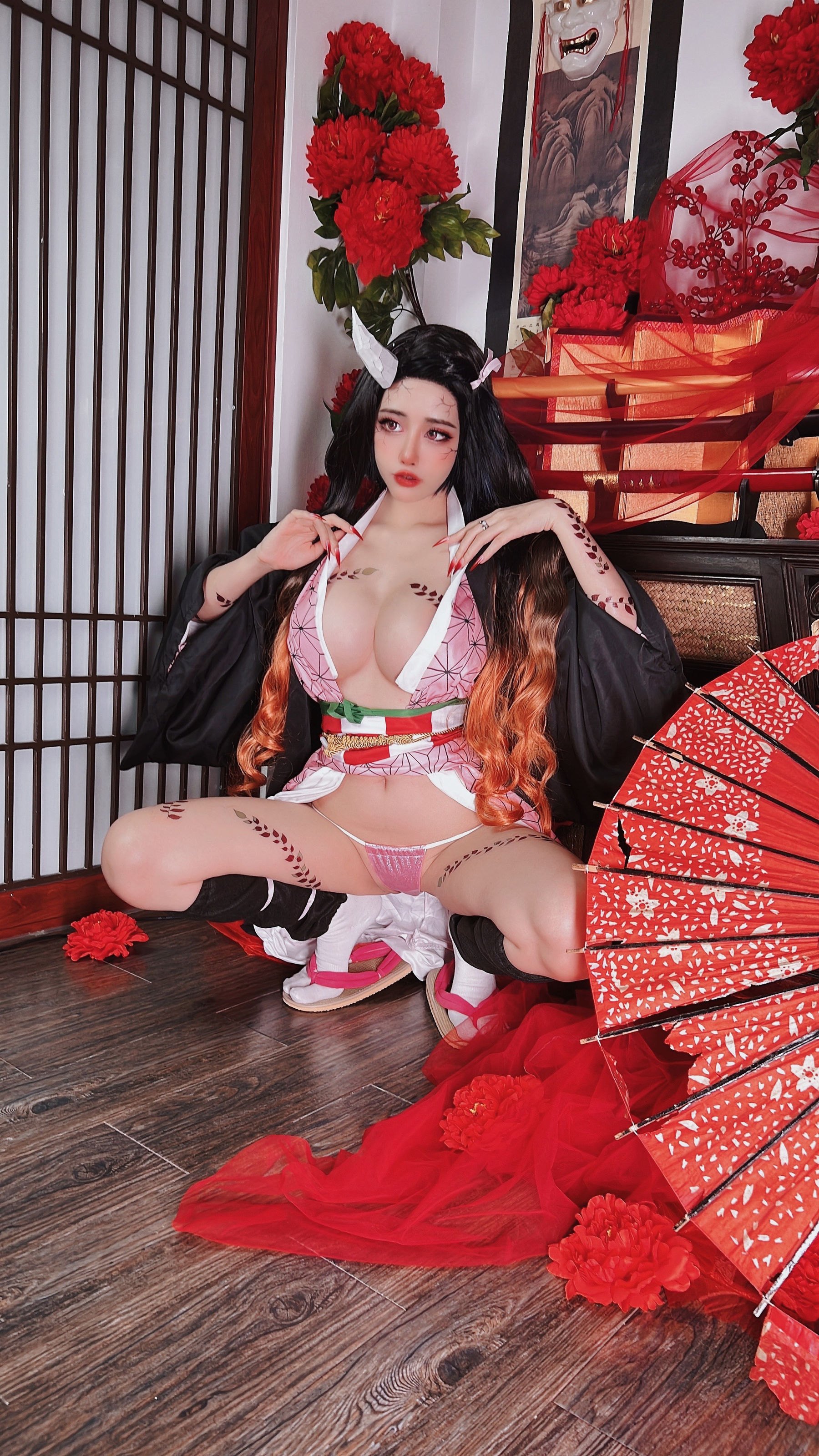 [福利COS] 日本性感萝莉Byoru - Nezuko