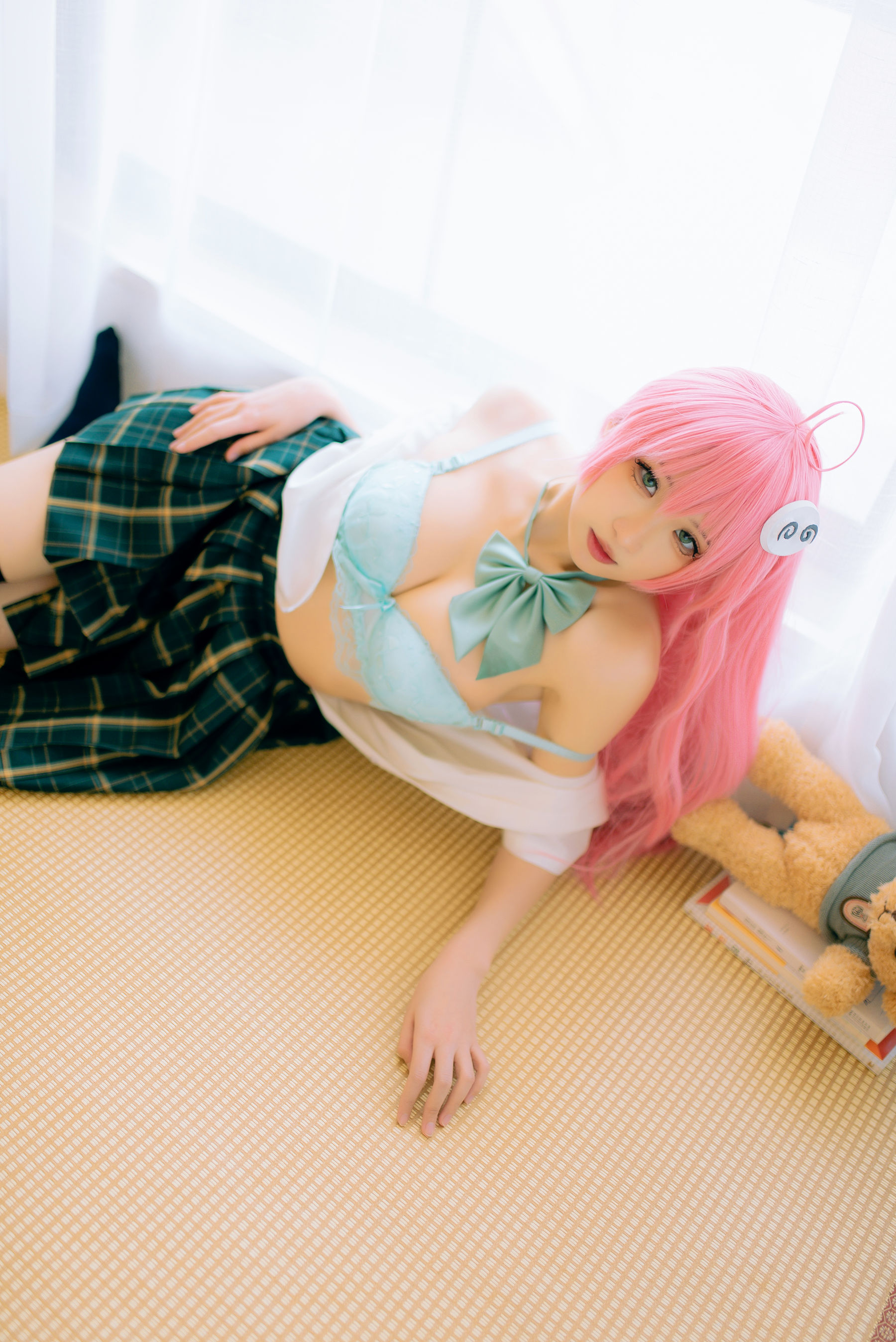 [福利COS] 瓦斯塔亚小龙虾 - 校服