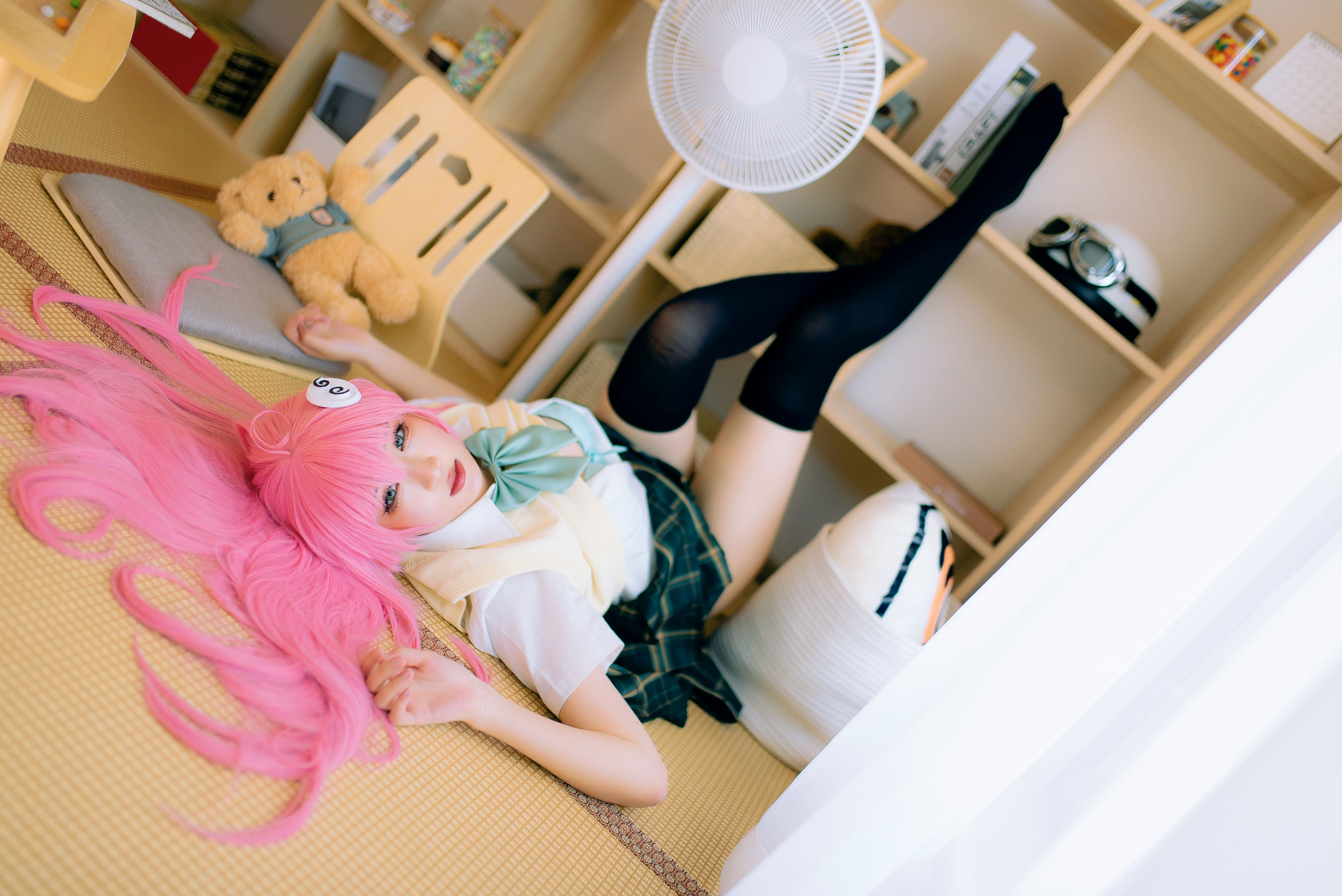 [福利COS] 瓦斯塔亚小龙虾 - 校服