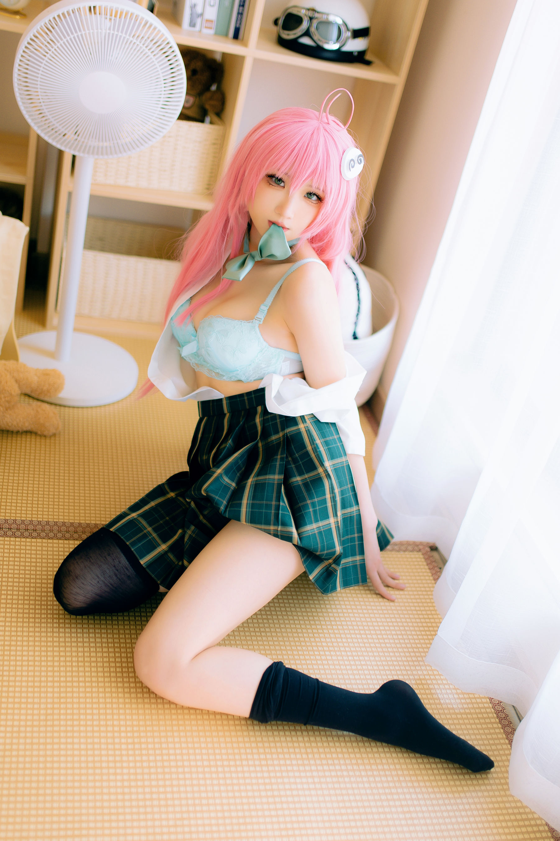 [福利COS] 瓦斯塔亚小龙虾 - 校服