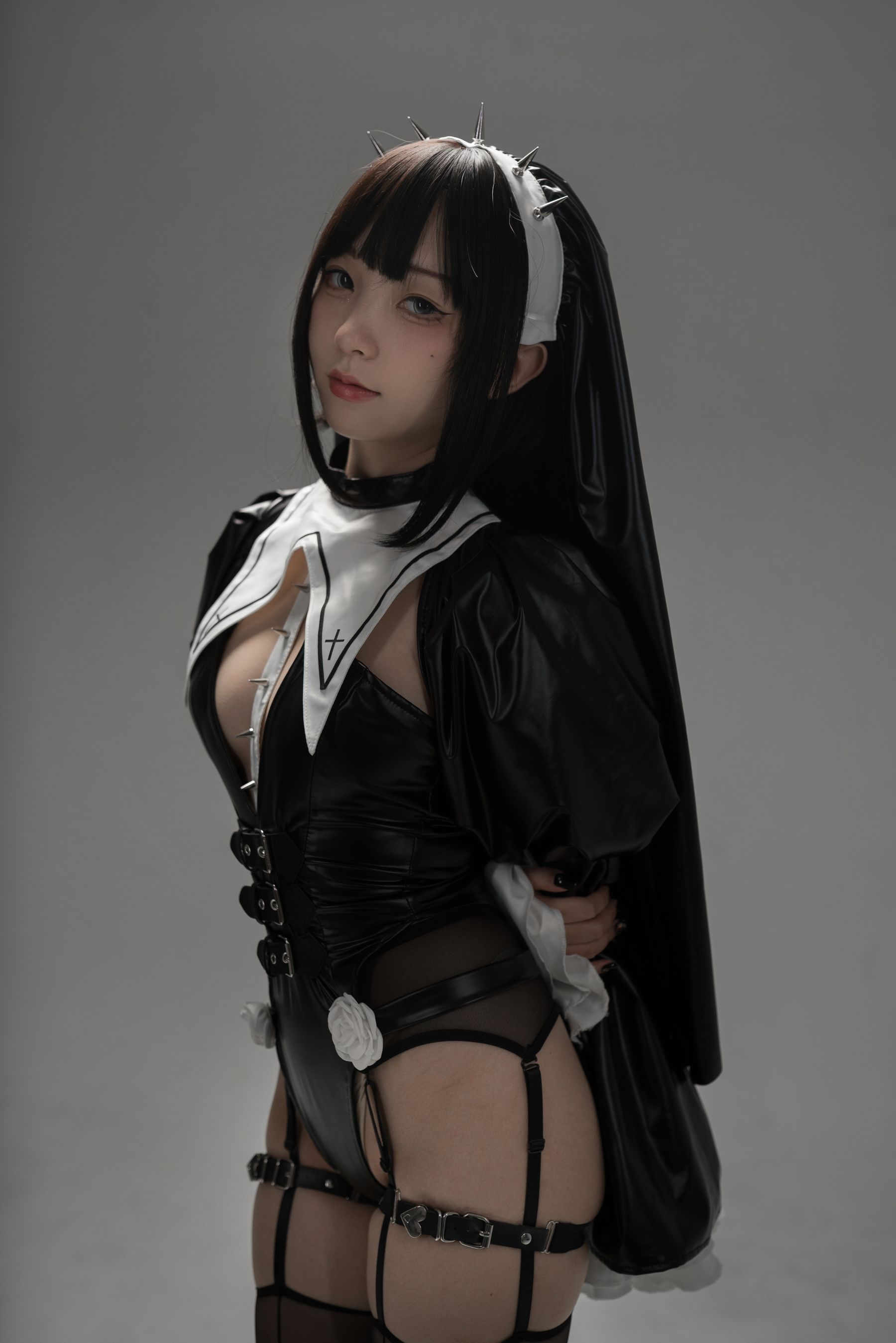 [福利COS] 花铃 - 杀戮修女