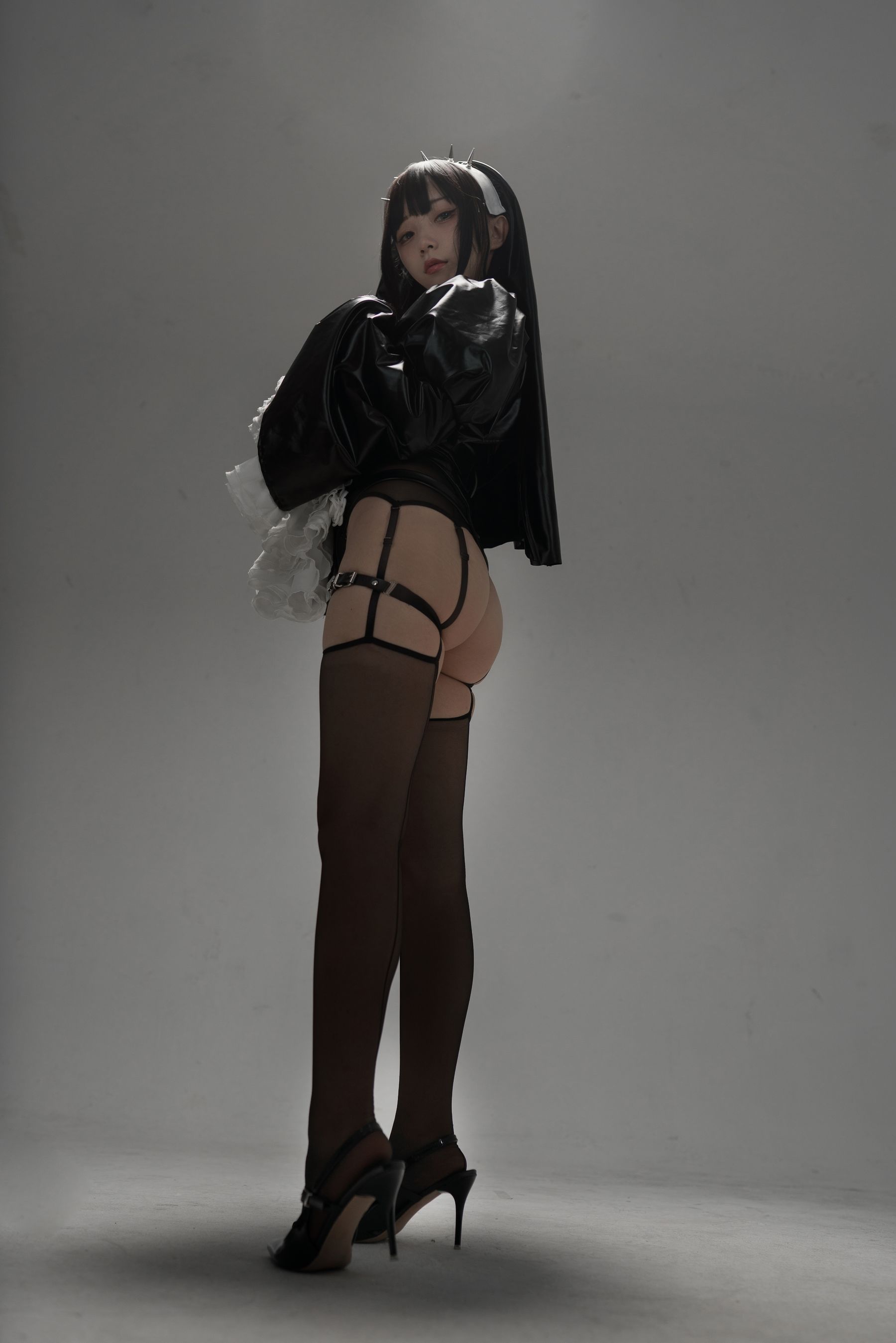 [福利COS] 花铃 - 杀戮修女