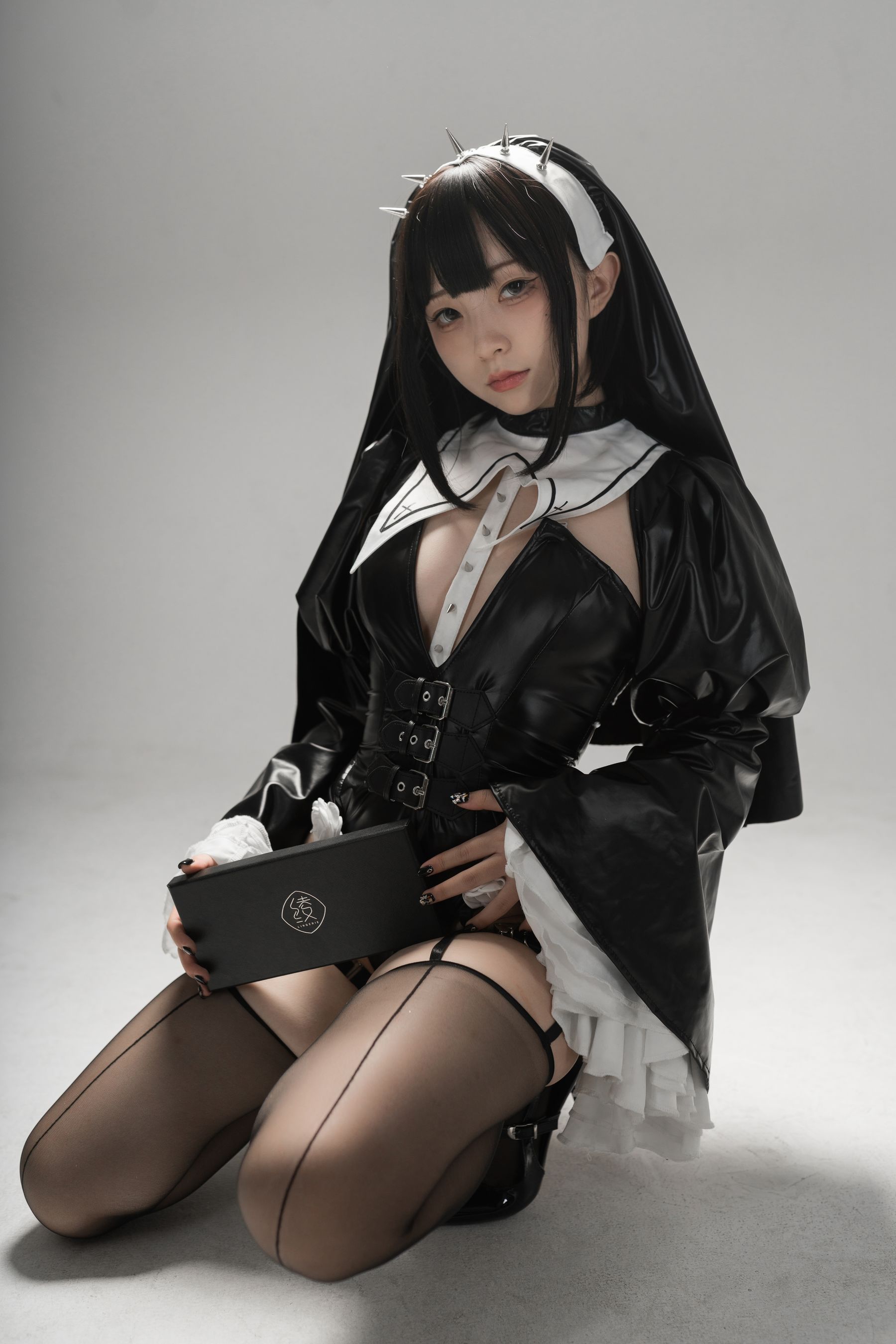[福利COS] 花铃 - 杀戮修女