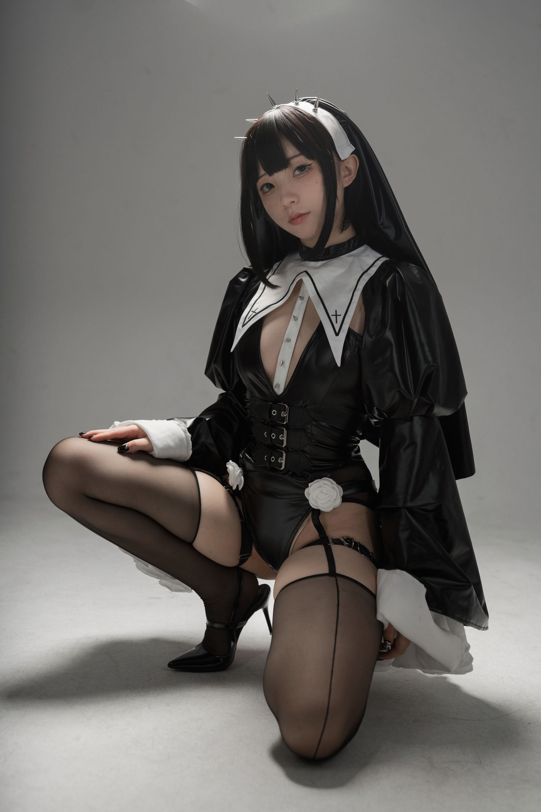 [福利COS] 花铃 - 杀戮修女