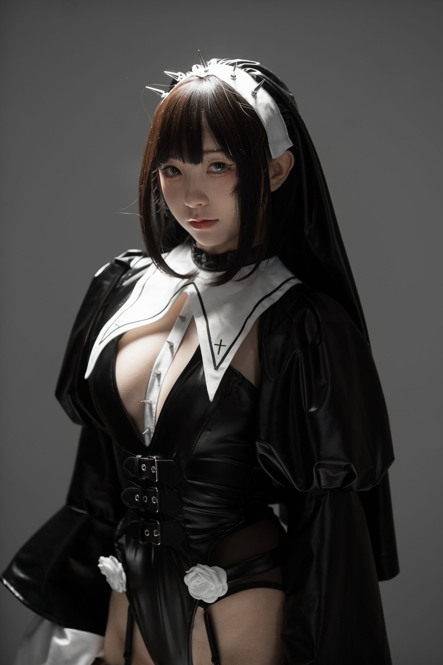 [福利COS] 花铃 - 杀戮修女
