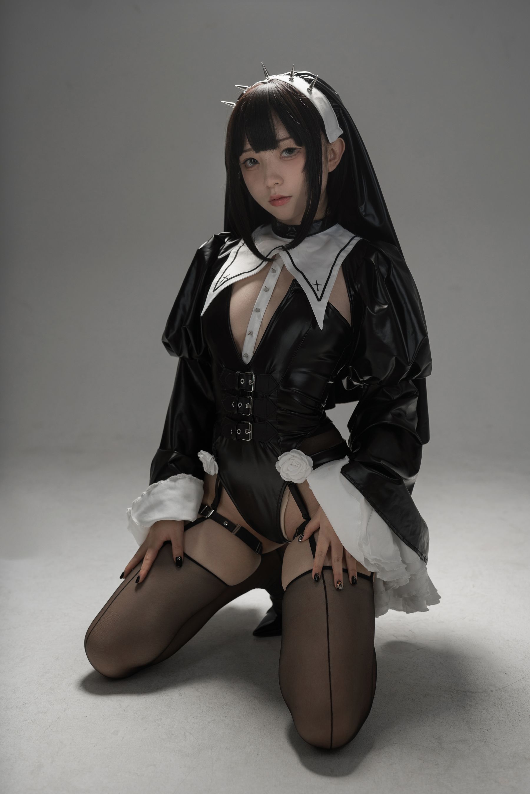 [福利COS] 花铃 - 杀戮修女