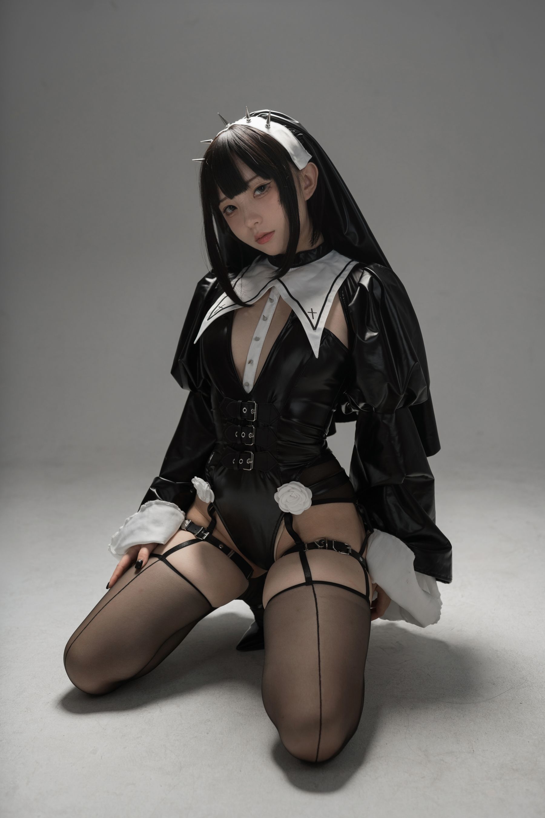 [福利COS] 花铃 - 杀戮修女