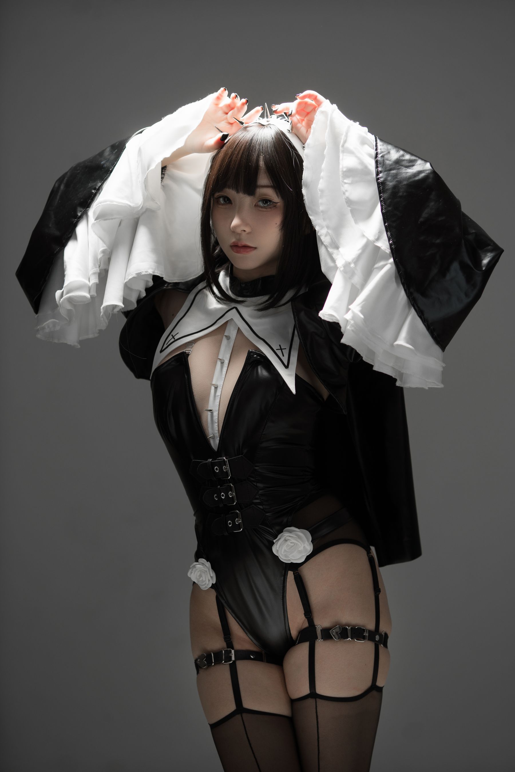 [福利COS] 花铃 - 杀戮修女