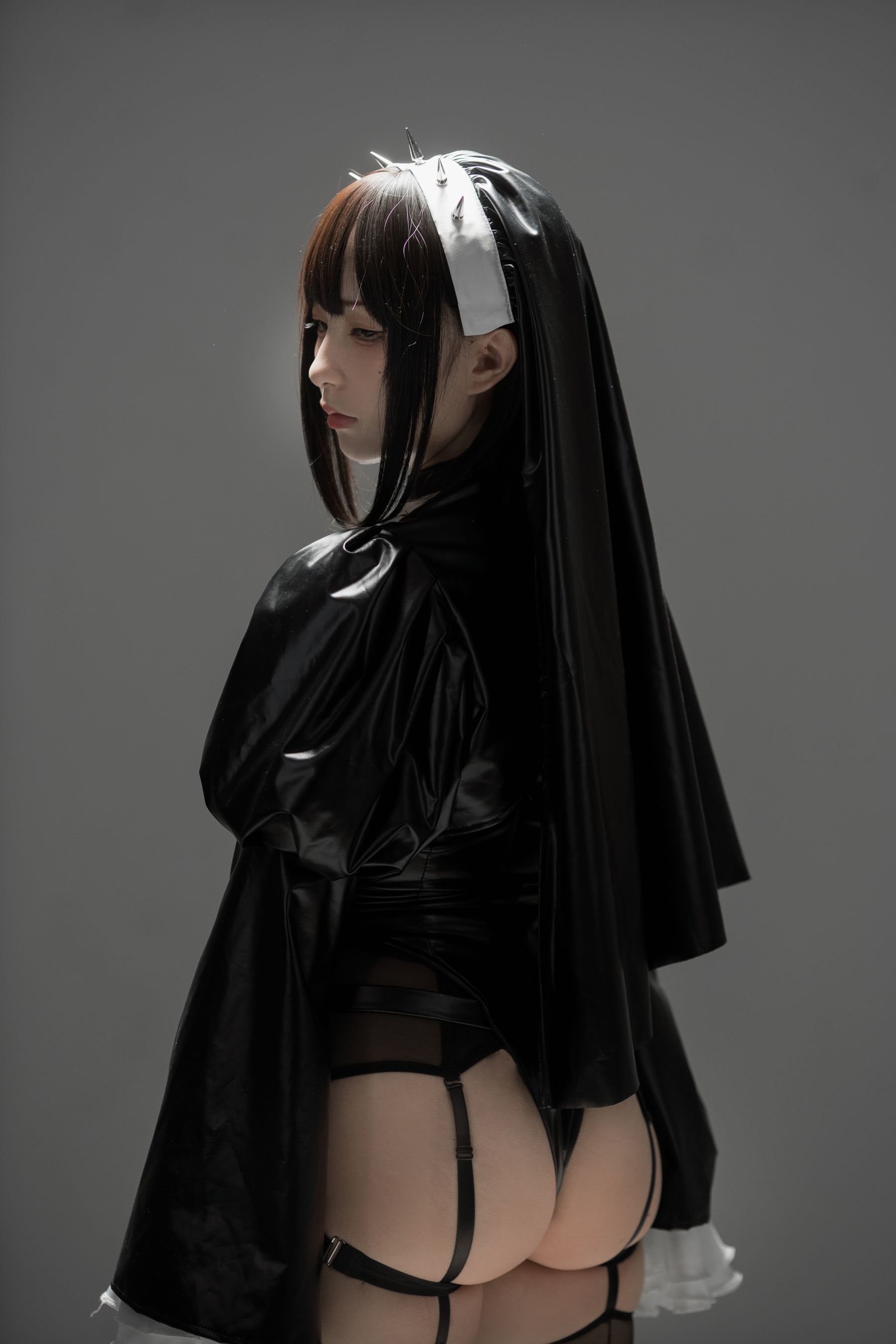 [福利COS] 花铃 - 杀戮修女