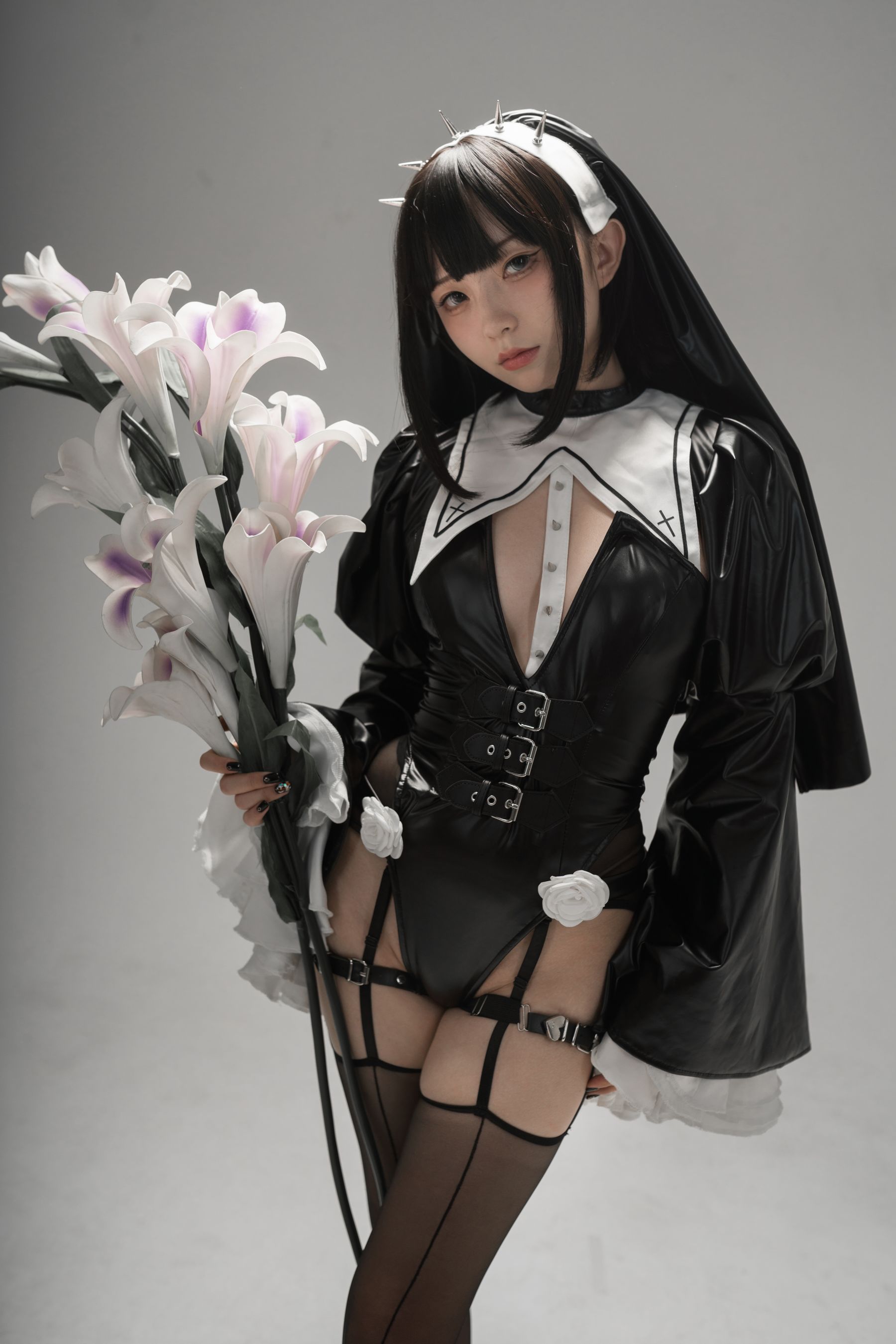 [福利COS] 花铃 - 杀戮修女