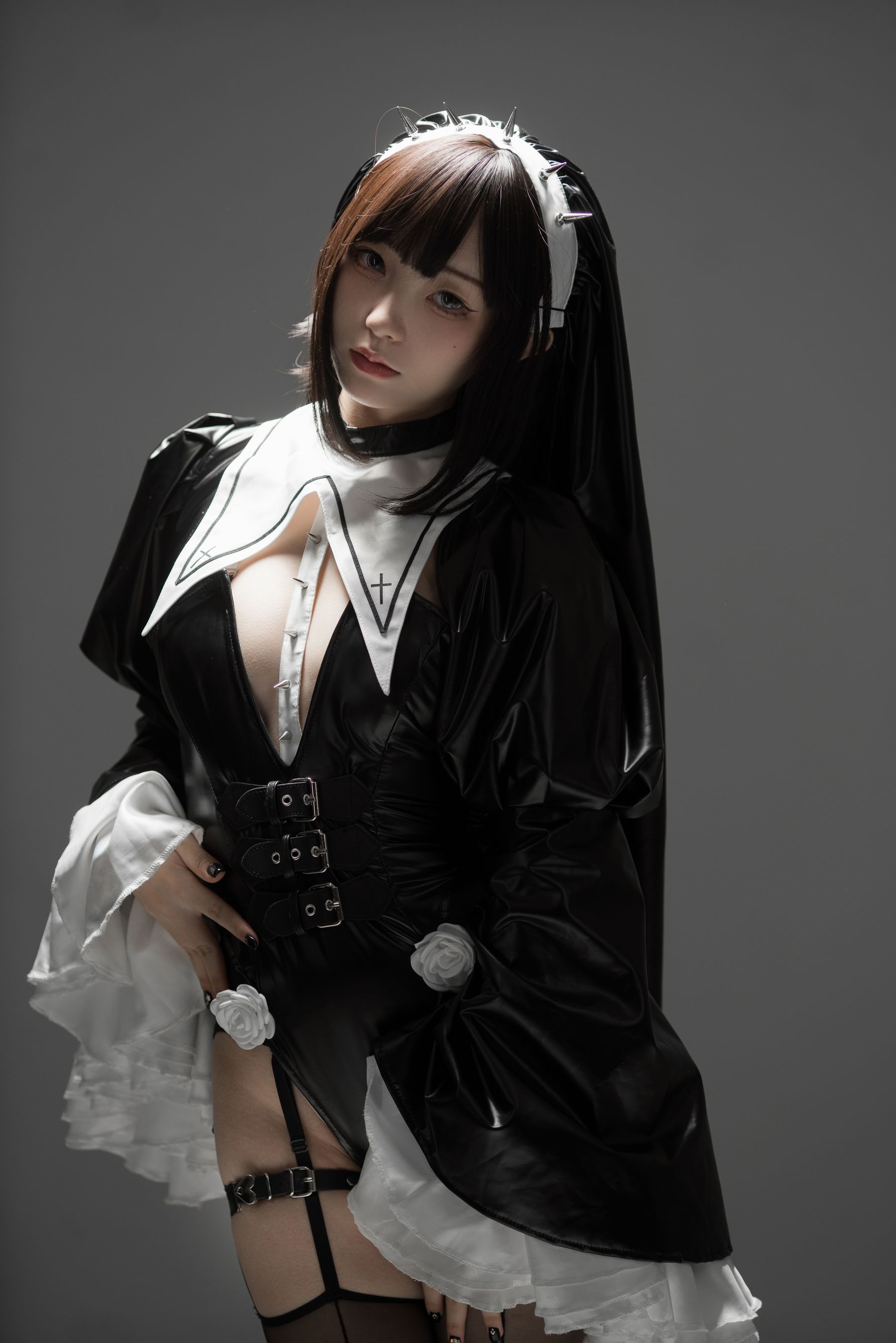 [福利COS] 花铃 - 杀戮修女