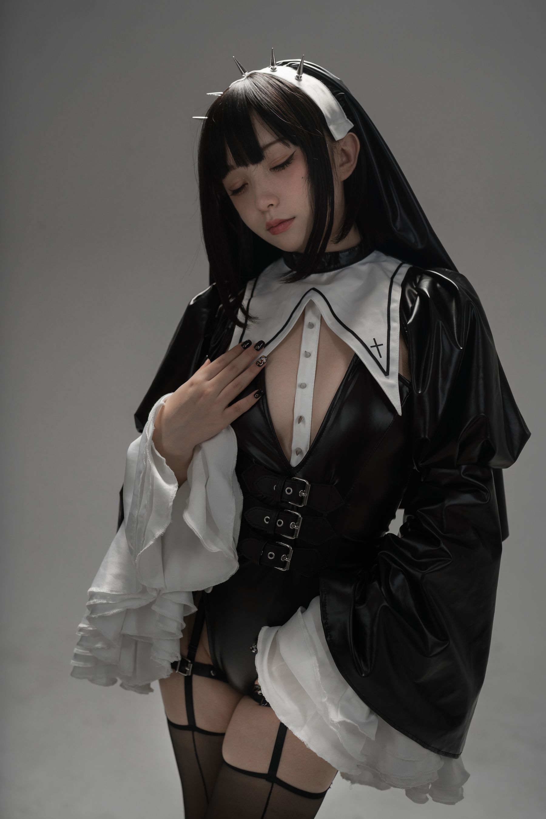 [福利COS] 花铃 - 杀戮修女