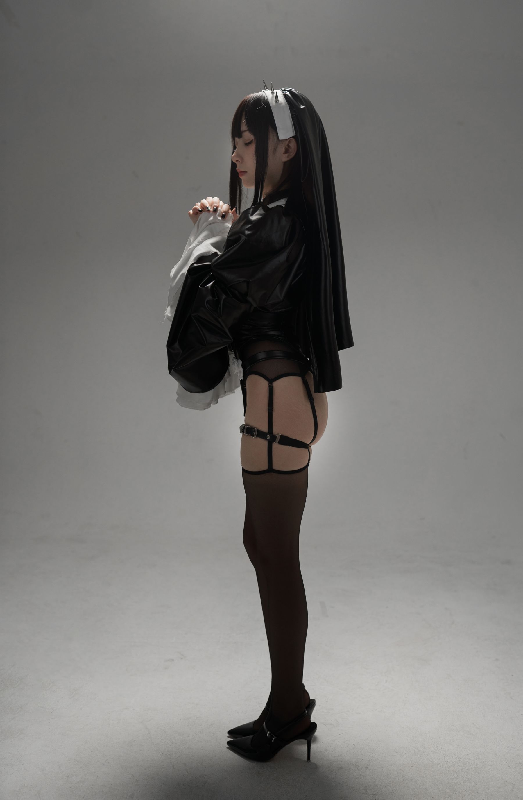 [福利COS] 花铃 - 杀戮修女