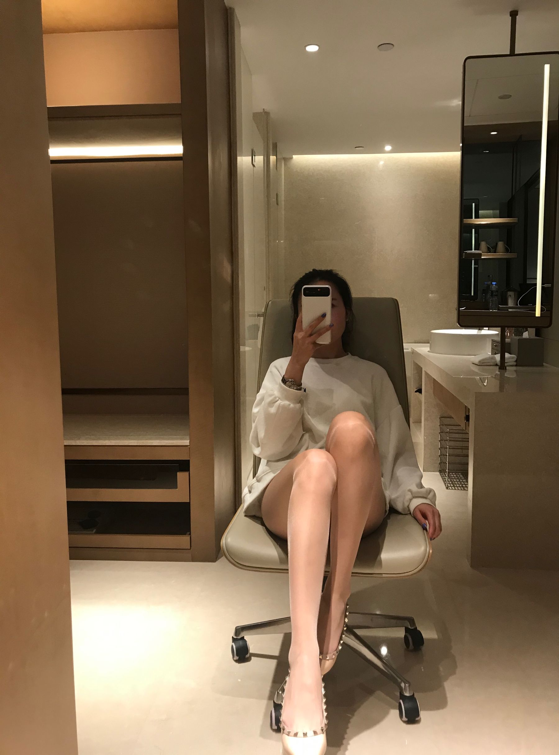 [福利COS] 软妹小九九 丝足微信朋友圈收费资源打包下载2