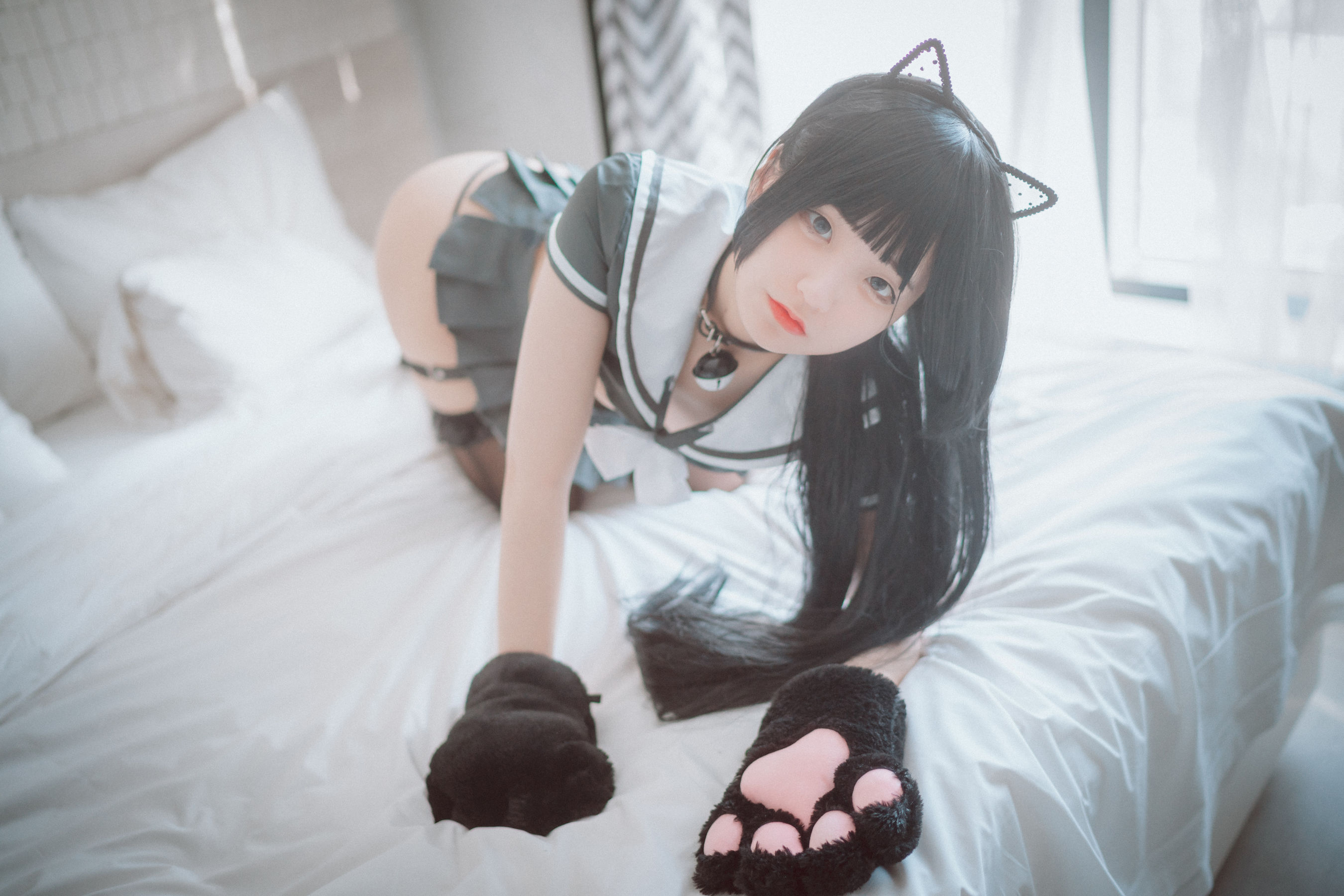[DJAWA]  Jenny - Katzenmadchen in Schuluniform
