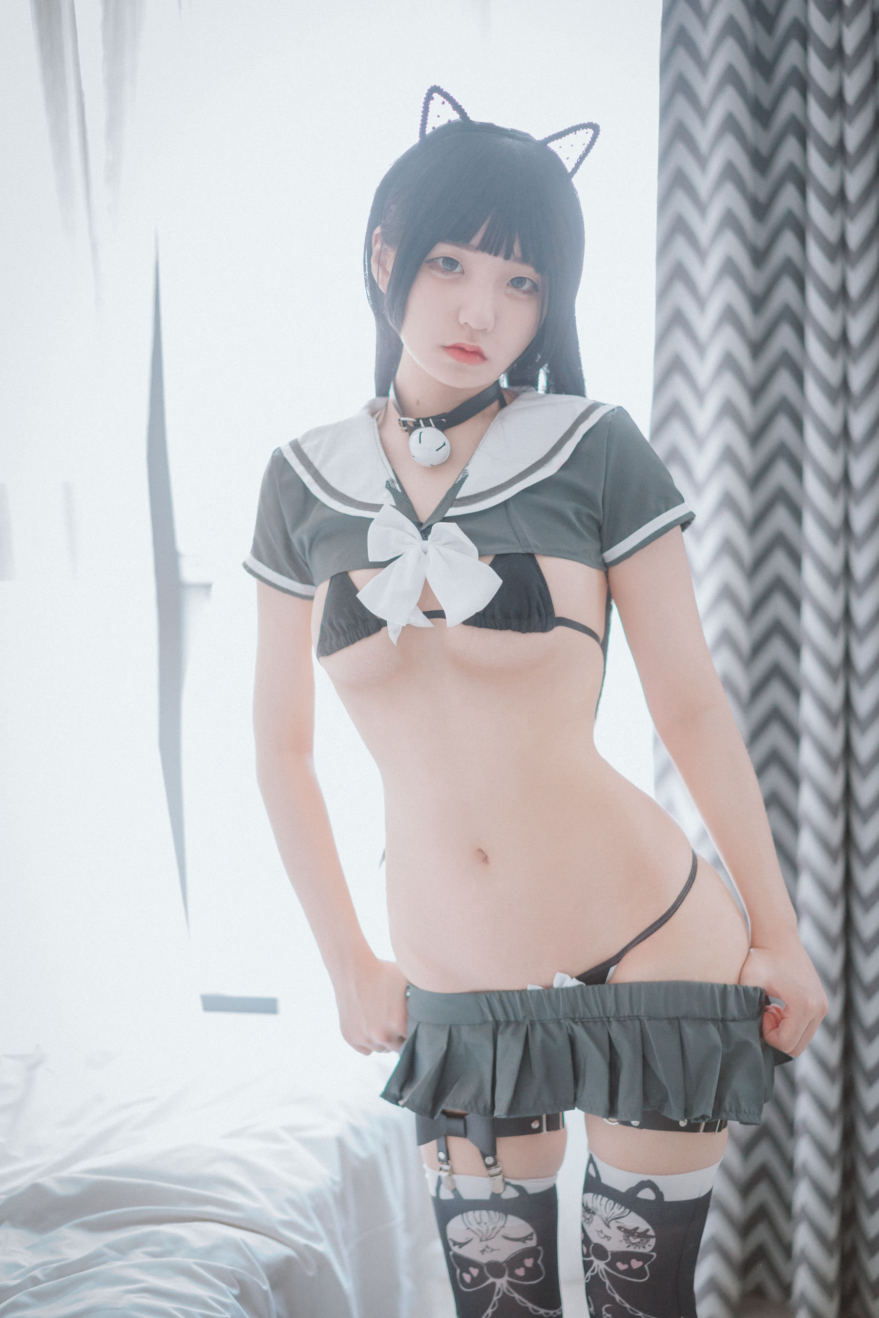[DJAWA]  Jenny - Katzenmadchen in Schuluniform