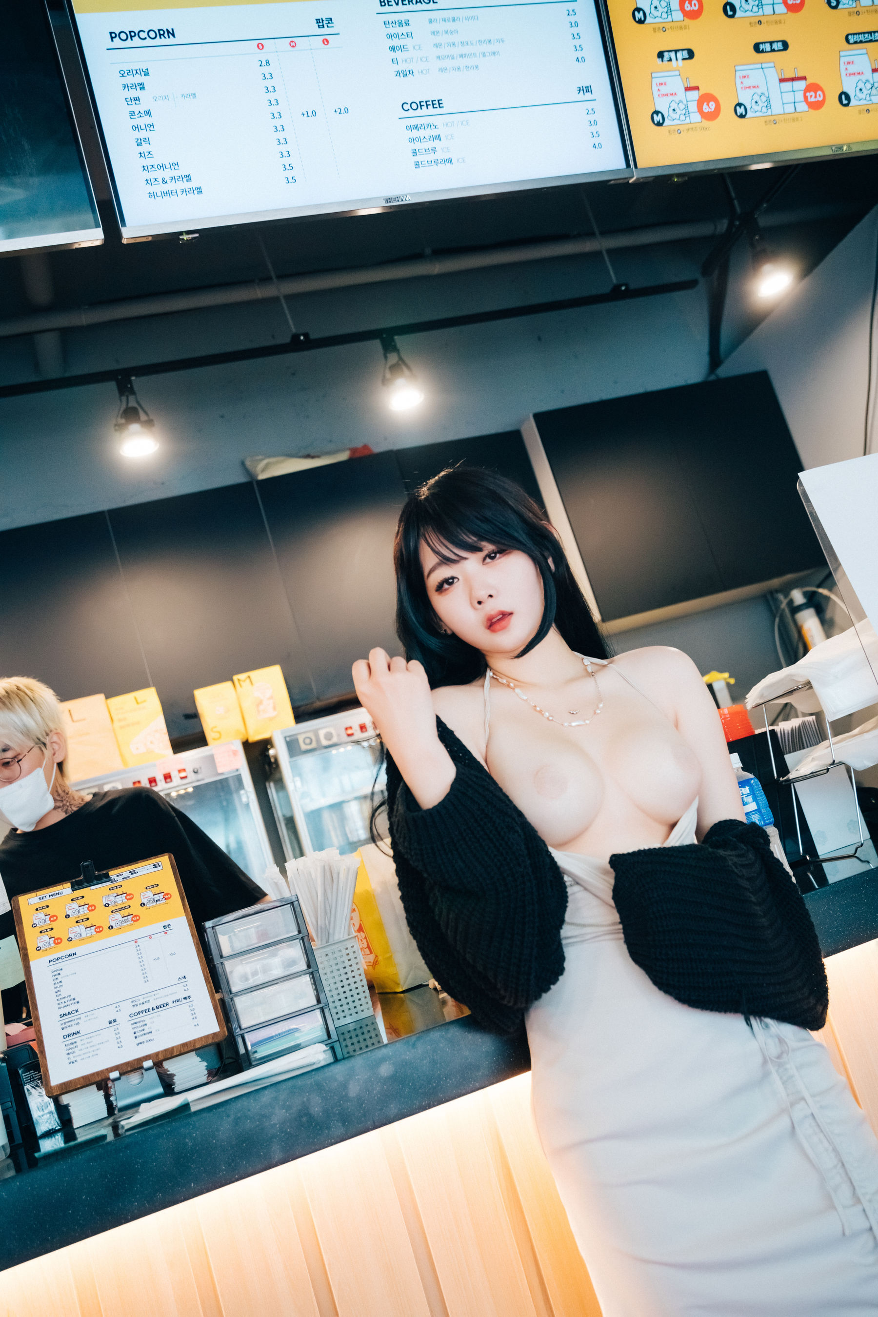 [LOOZY]  Zia - xxx in the theater S.Ver