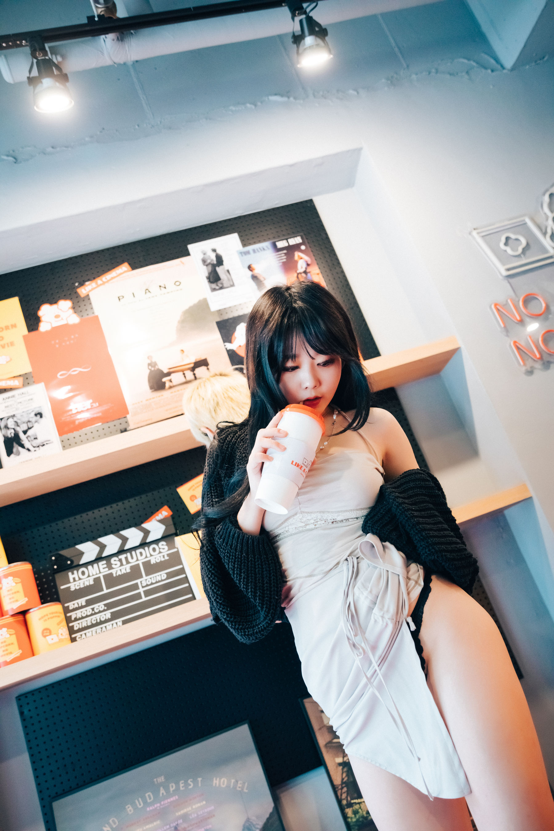 [LOOZY]  Zia - xxx in the theater S.Ver