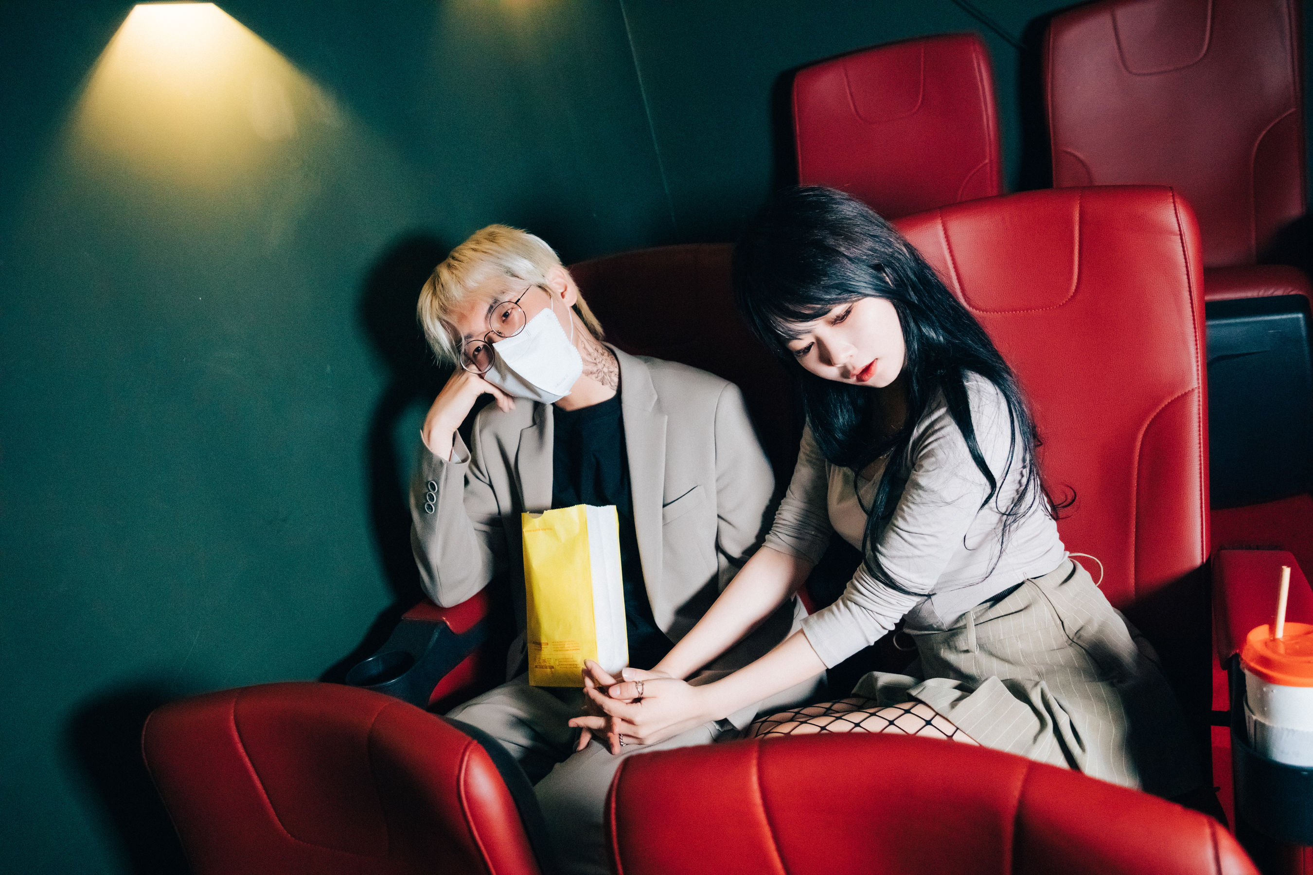 [LOOZY]  Zia - xxx in the theater S.Ver