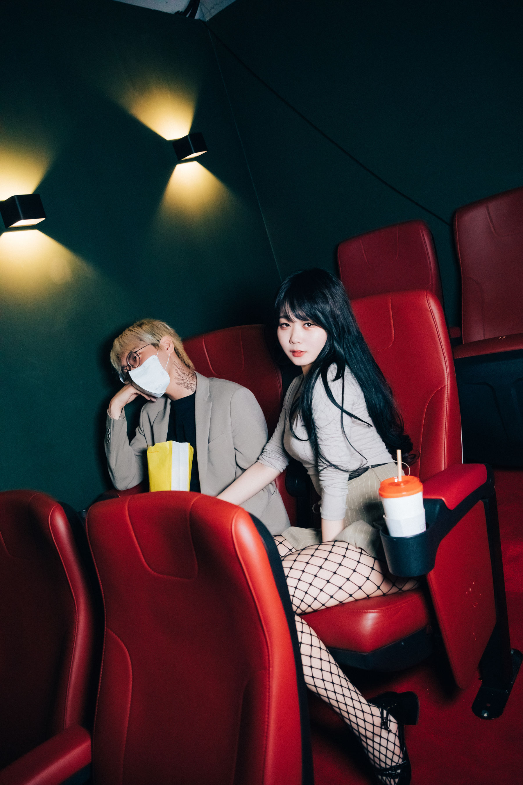 [LOOZY]  Zia - xxx in the theater S.Ver